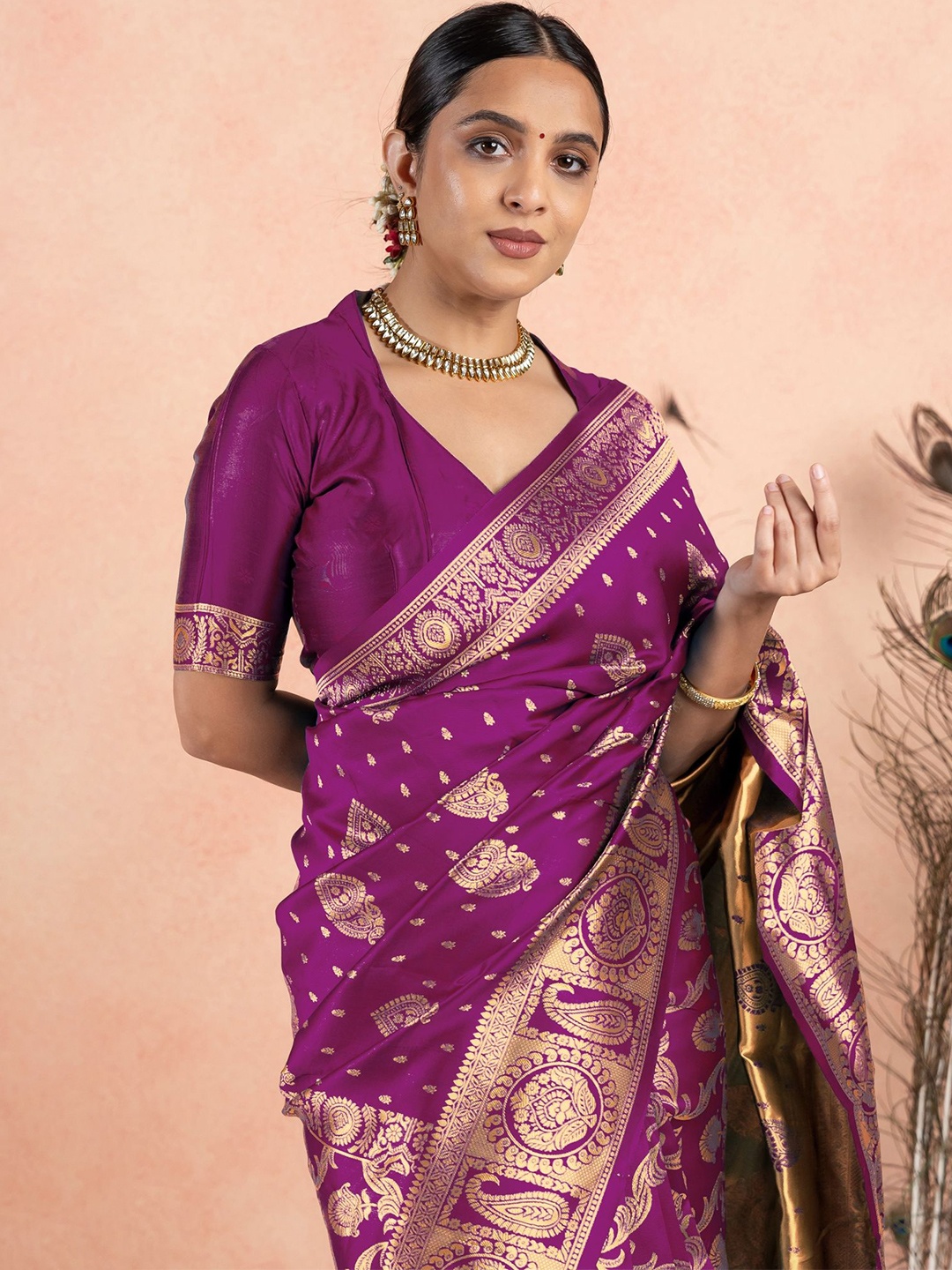 

Subham Woven Design Zari Saree, Magenta