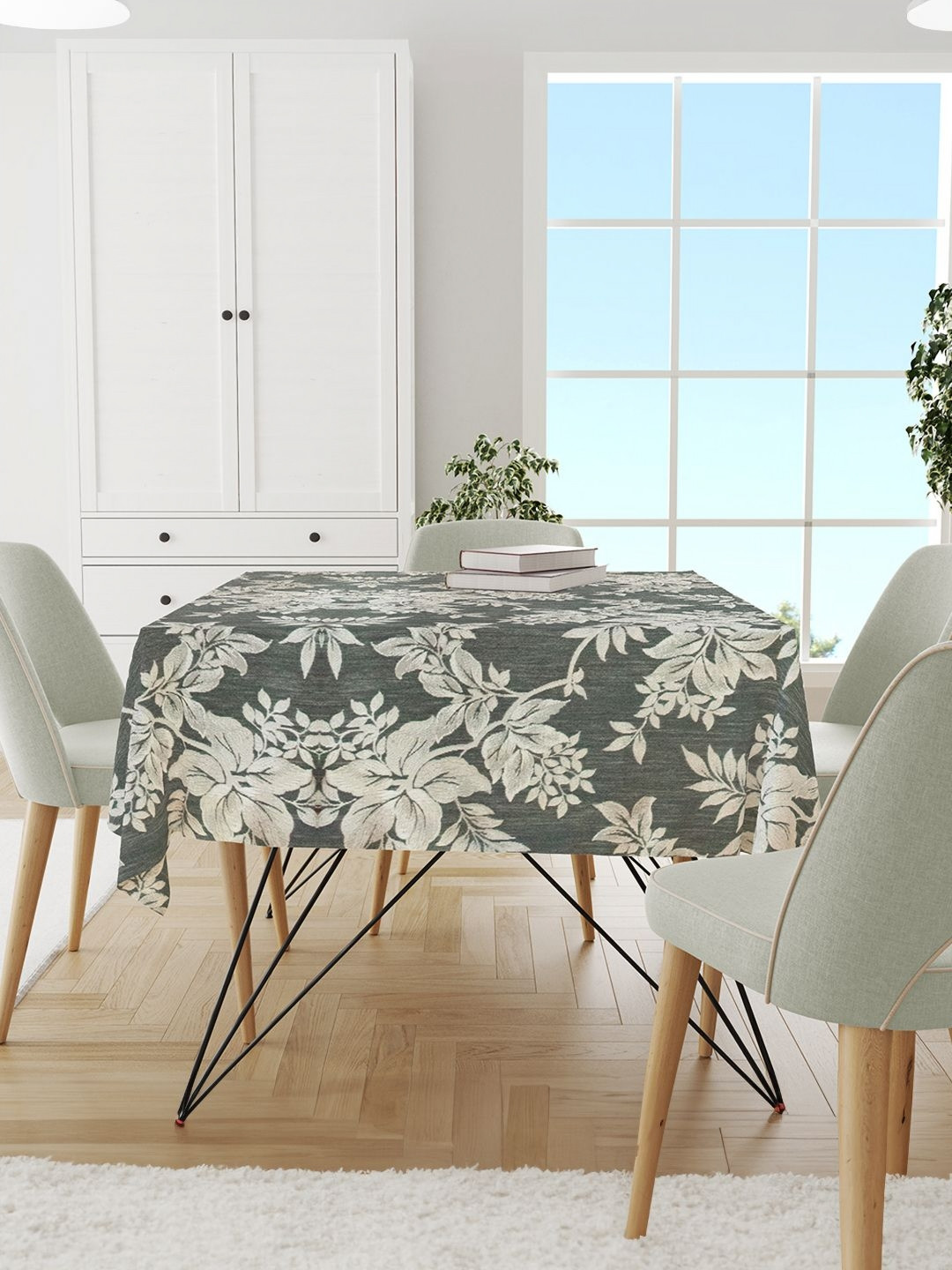 

Tesmare Grey & Off White Floral Printed Jacquard Square Table Cover