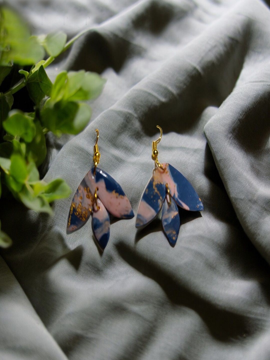 

AccessHer Floral Shaped Minimal Drop Earrings, Blue