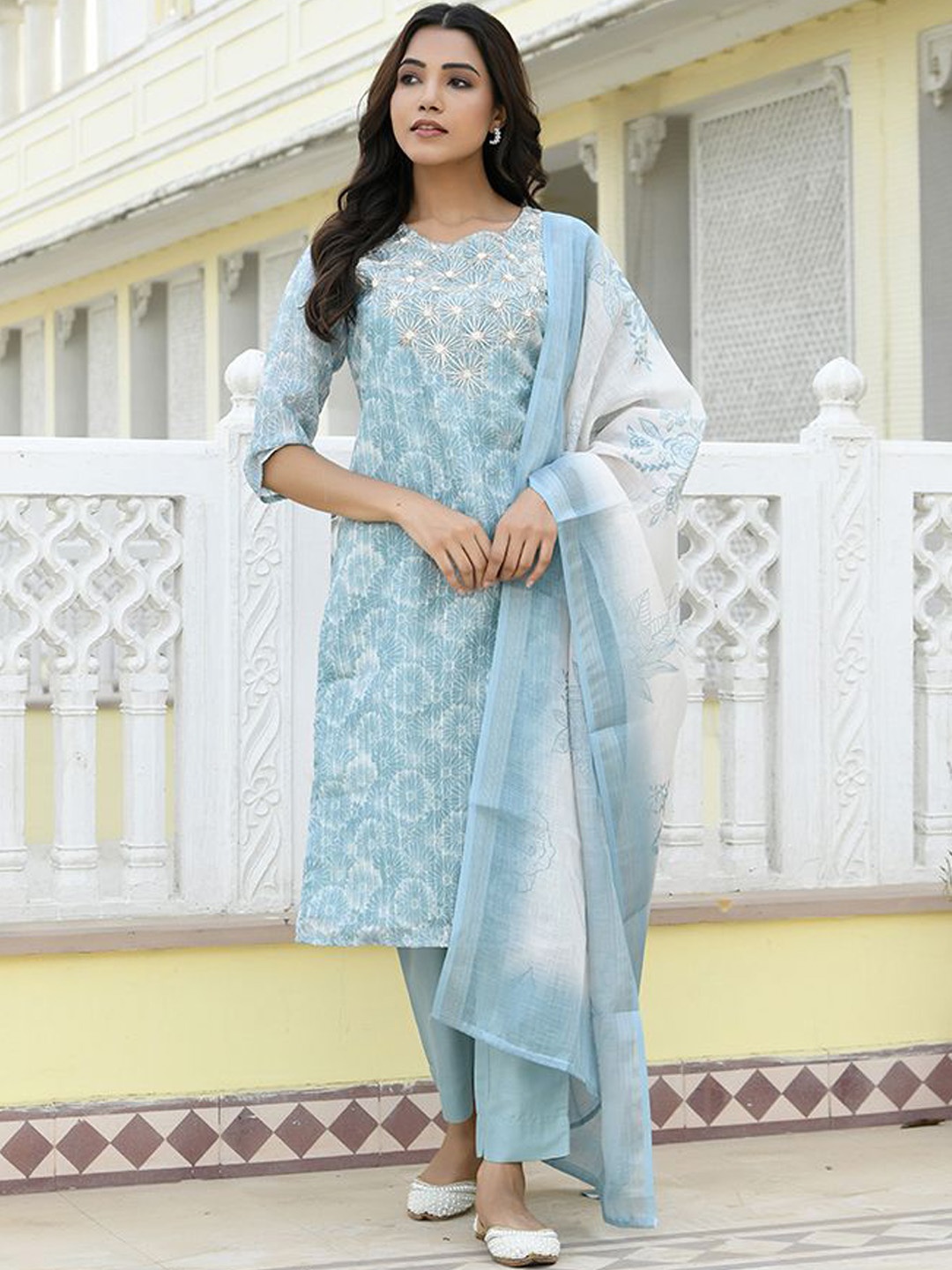 

VAASVA JAIPUR Floral Printed Gotta Patti Straight Kurta With Trousers & Dupatta, Blue