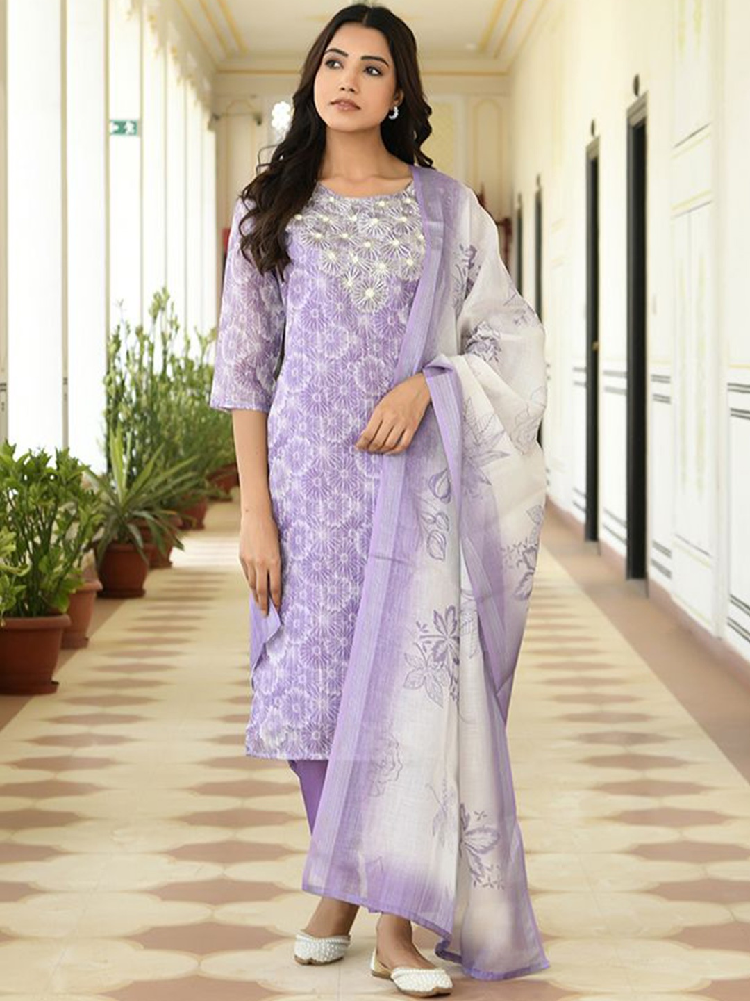 

VAASVA JAIPUR Floral Embroidered Regular Linen Straight Kurta with Trousers & With Dupatta, Lavender