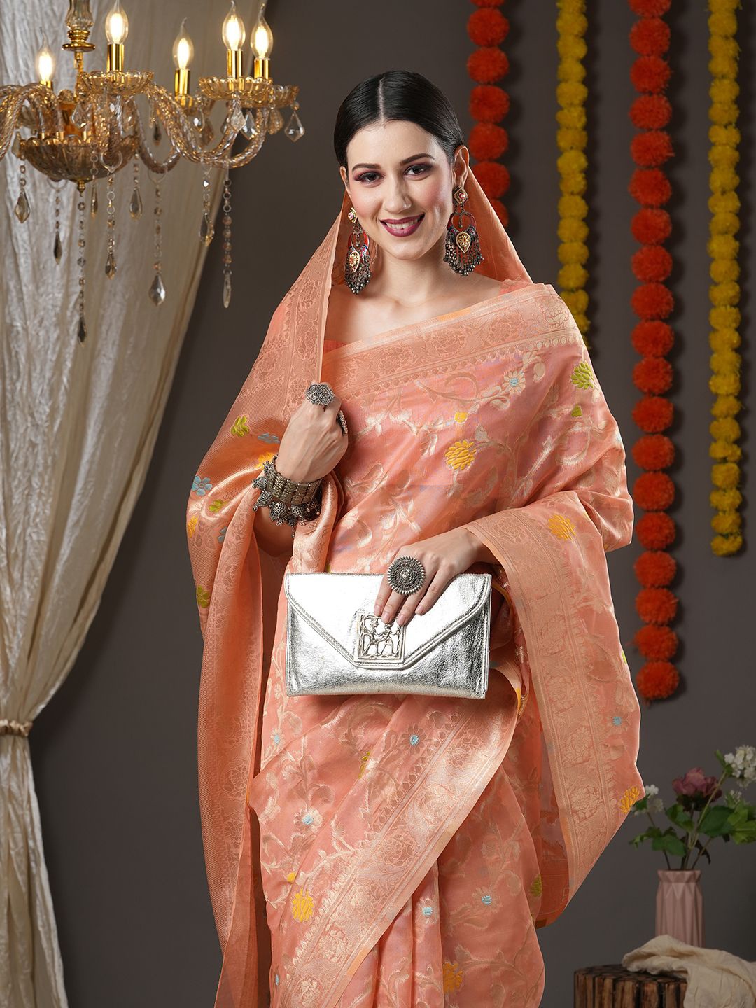 

Mitera Ethnic Motif Zari Woven Chanderi Saree, Peach