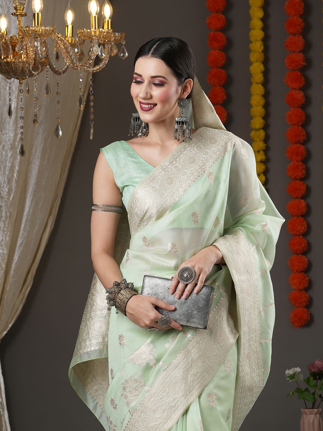 

Mitera Ethnic Motif Zari Woven Bagh Saree, Sea green