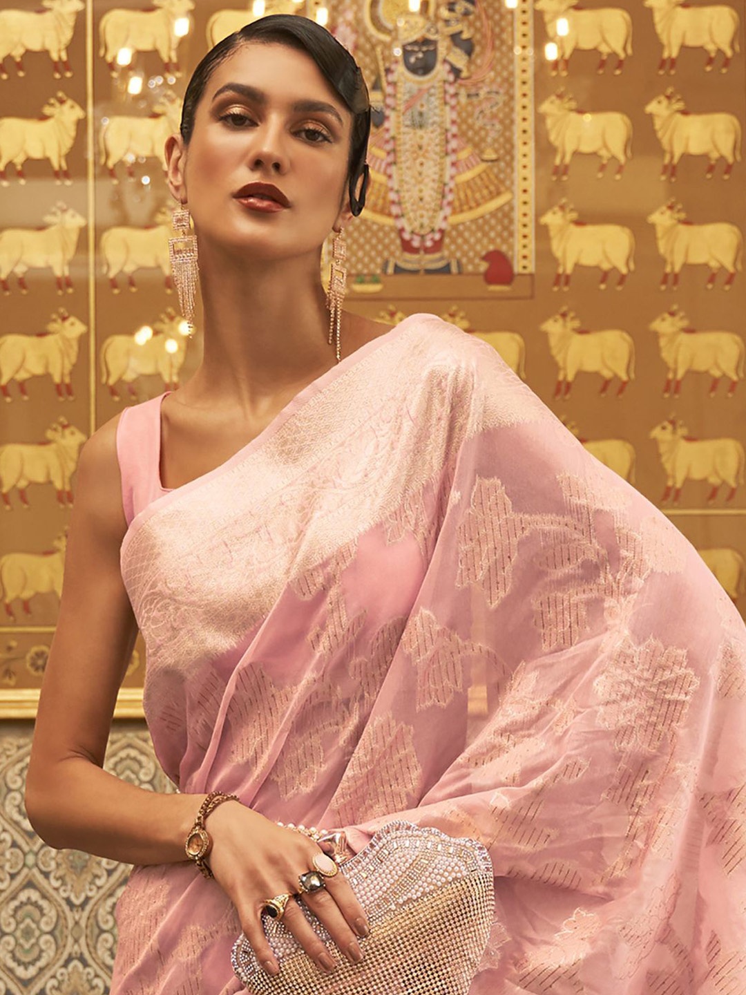 

Mitera Ethnic Motif Zari Woven Saree, Pink