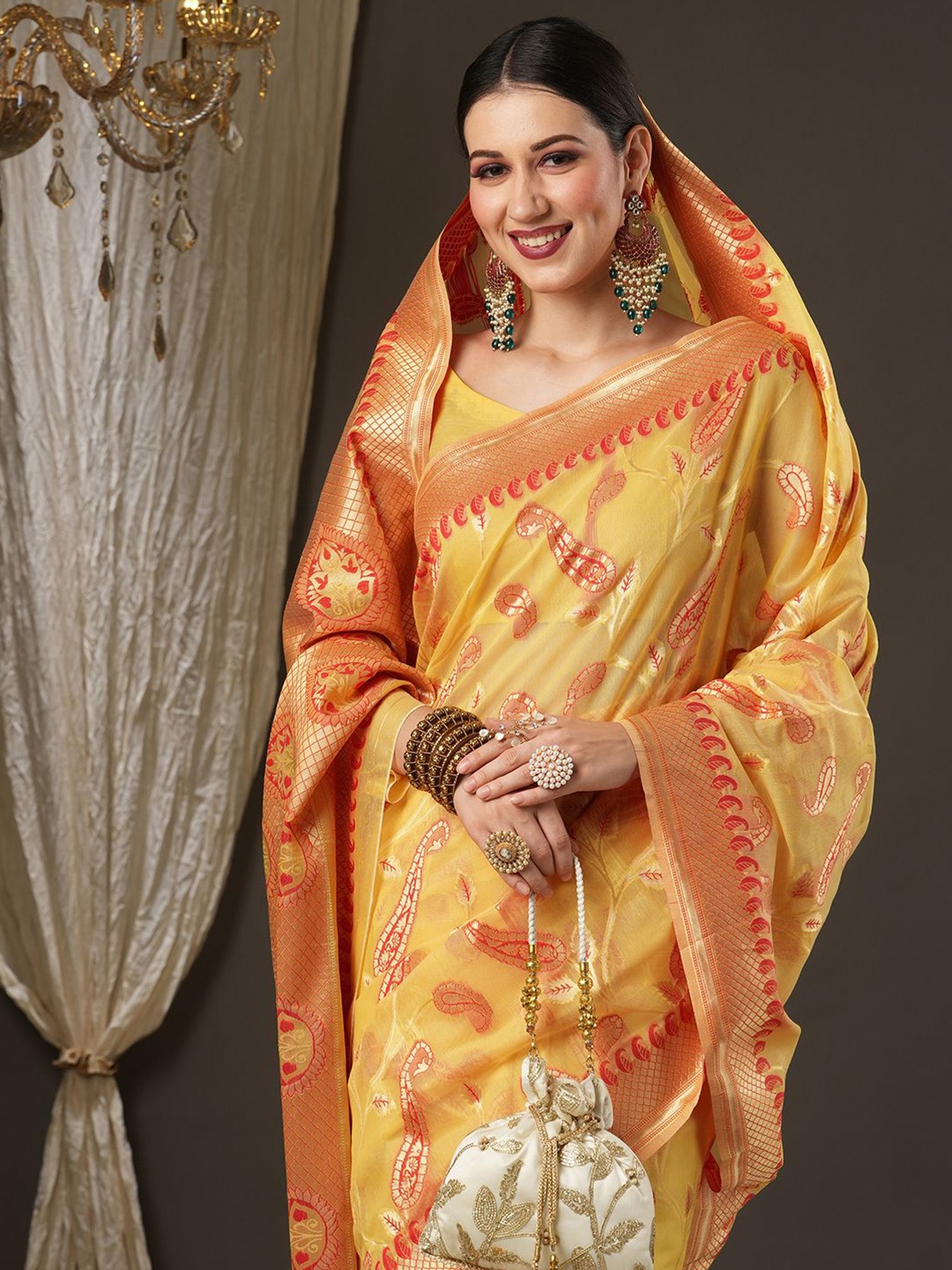 

Mitera Ethnic Motif Zari Woven Bagru Saree, Yellow