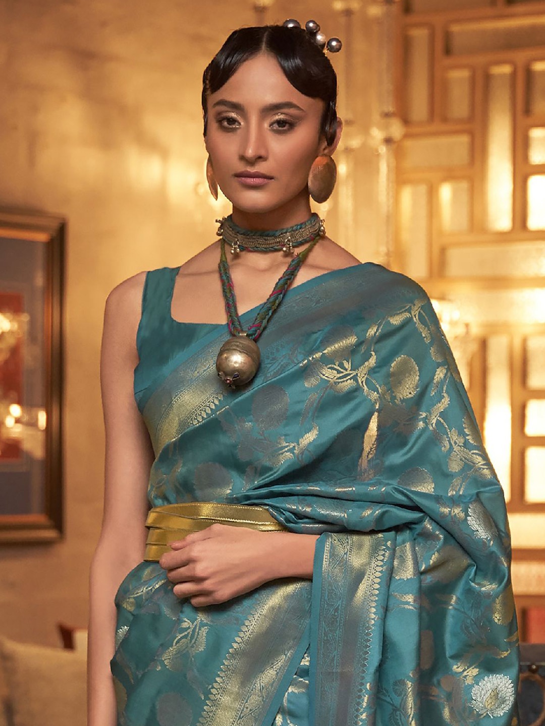 

Mitera Ethnic Motifs Zari Woven Banarasi Saree, Teal