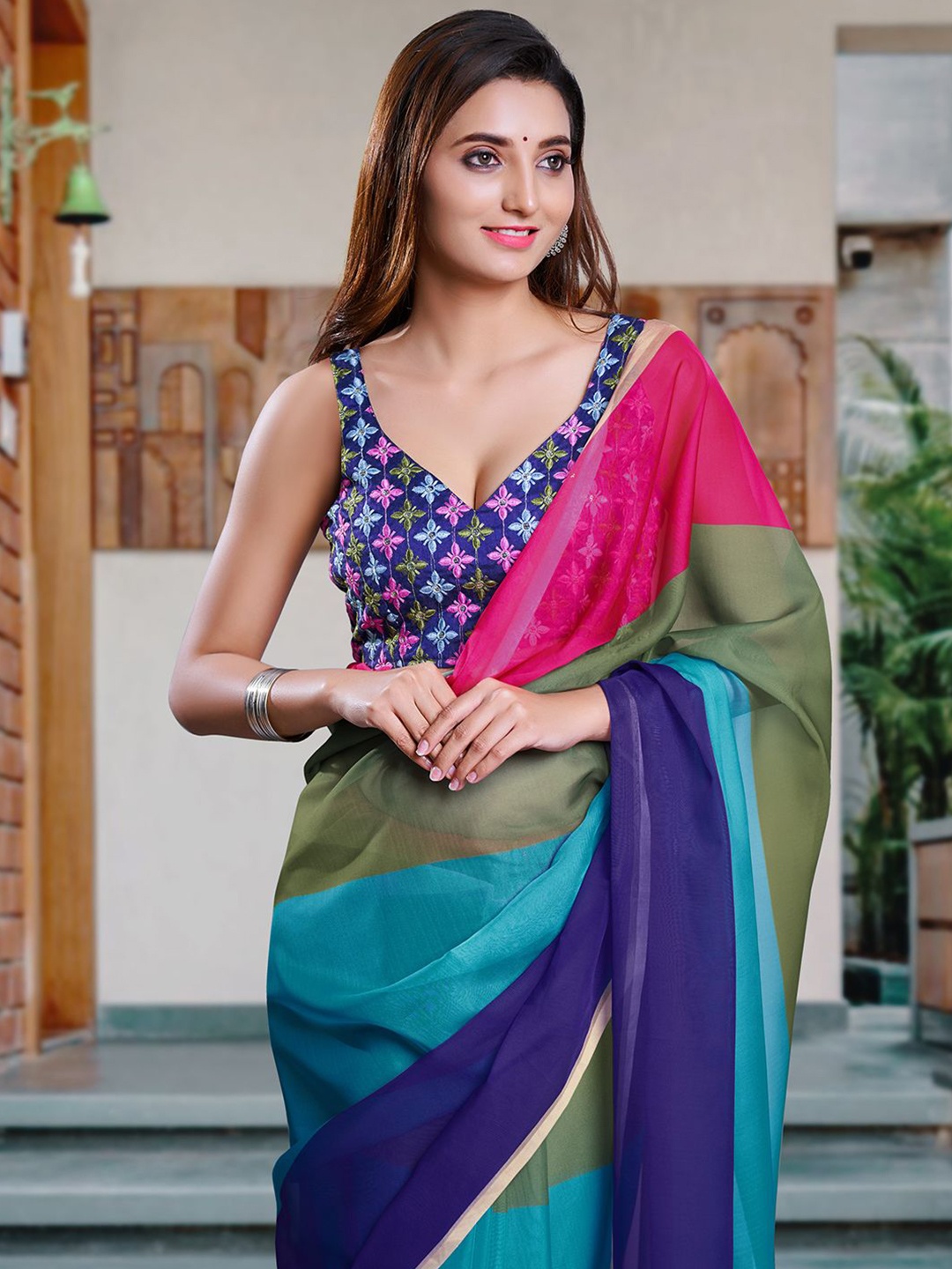 

Mitera Colourblocked Saree with Embroidered Blouse, Blue