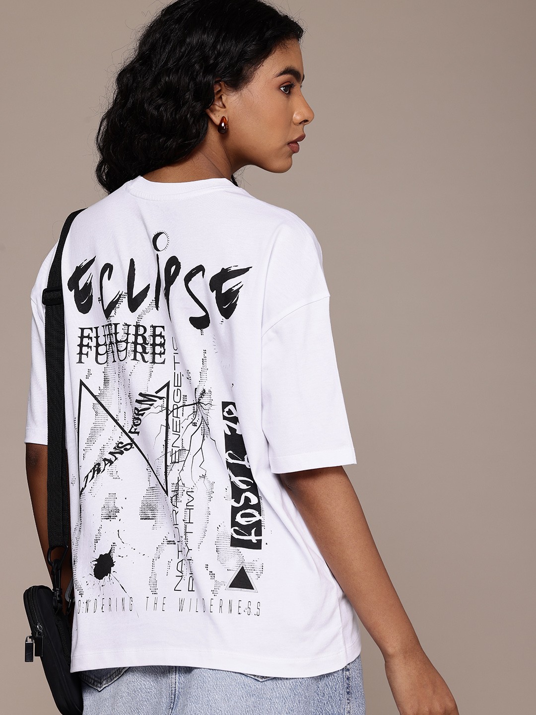 

The Roadster Life Co. Printed Drop-Shoulder Sleeves Pure Cotton Oversized T-shirt, White