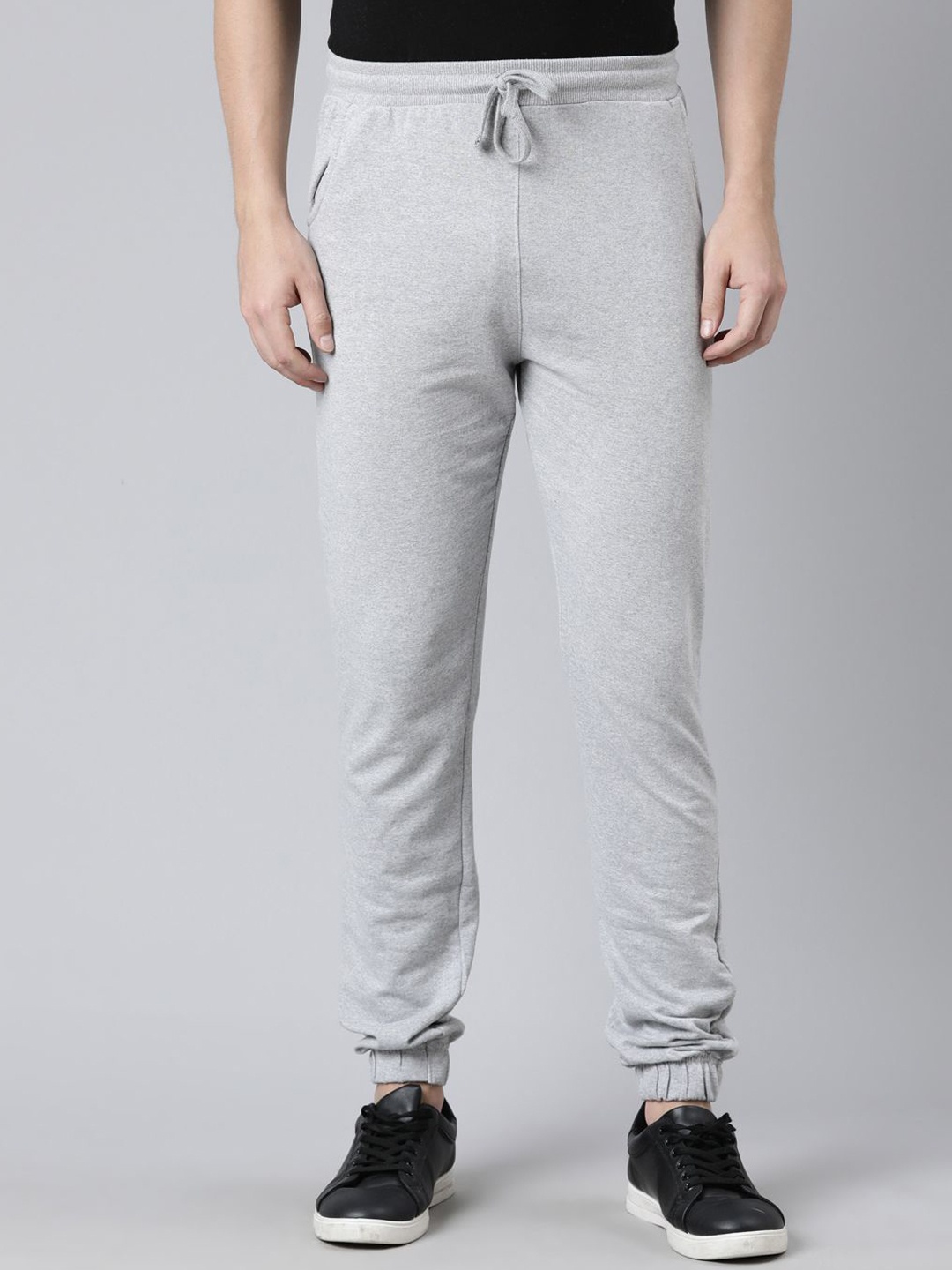 

recast Men Solid Mid-Rise Regular Fit Joggers, Grey