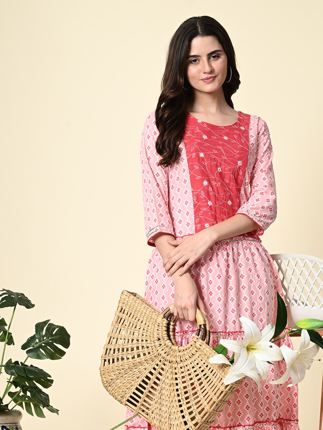 

DOISA Ethnic Motifs Printed Mirror Work Anarkali Kurta, Pink