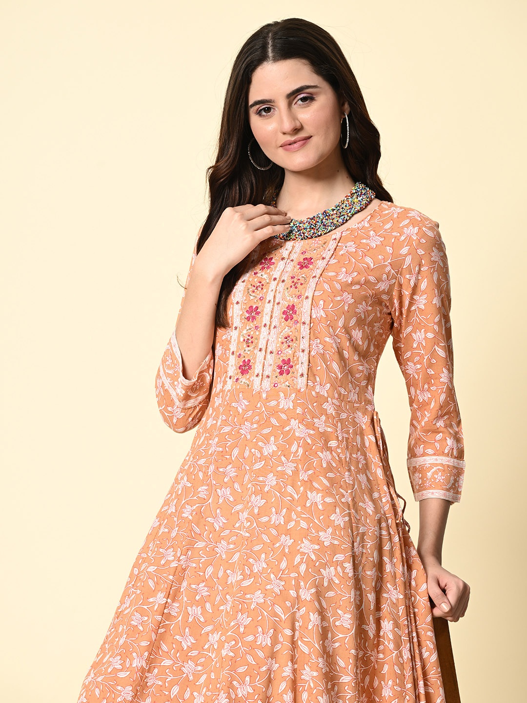 

DOISA Floral Printed Thread Work Anarkali Kurta, Orange