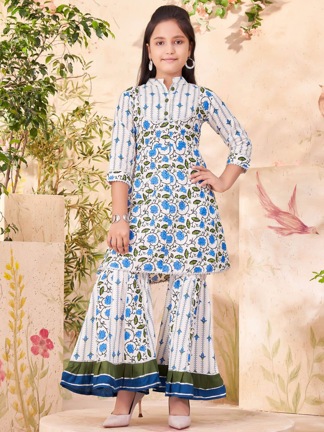 

Aarika Girls Floral Printed A-Line Pure Cotton Kurti with Sharara, Blue