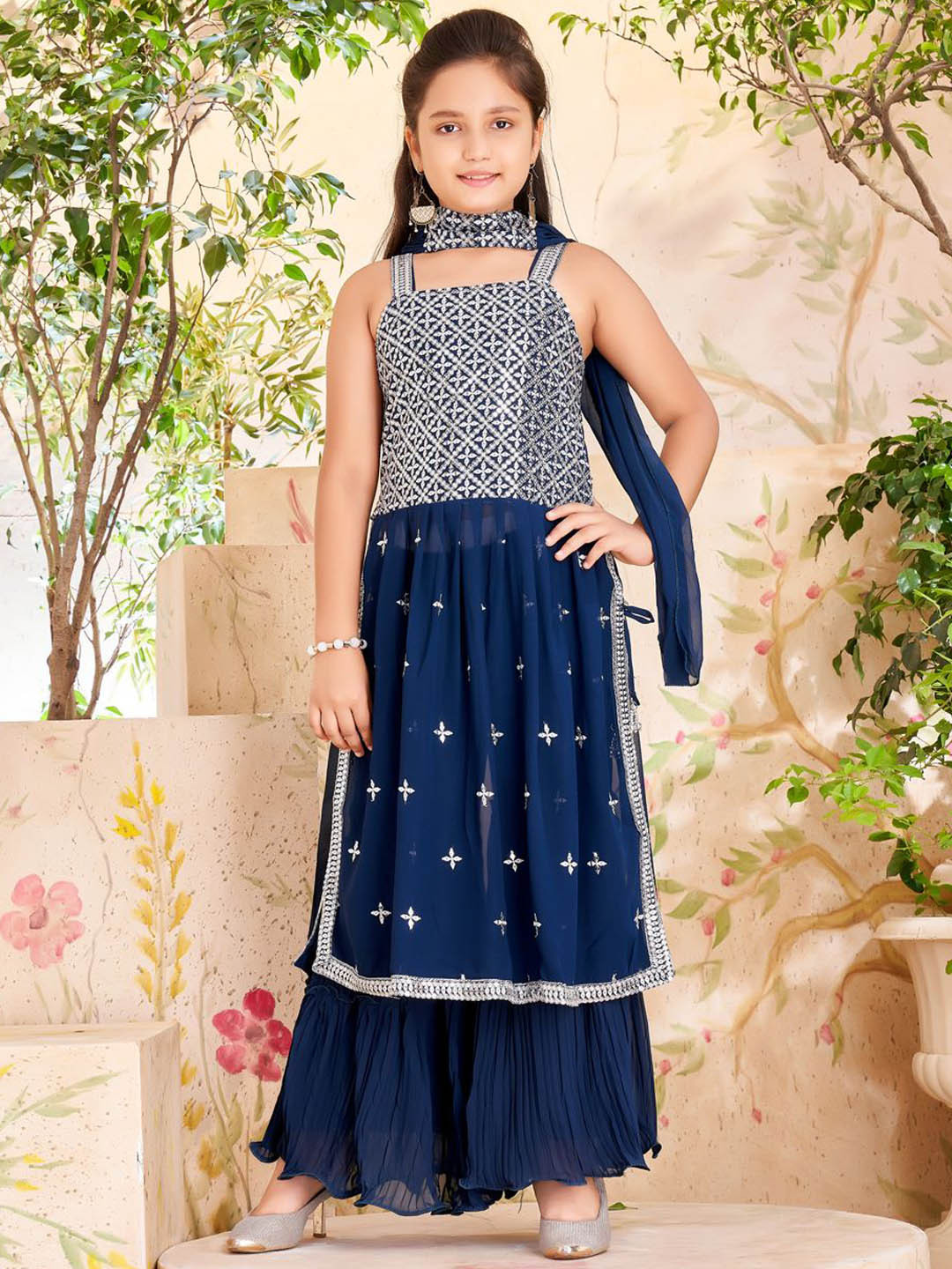 

Aarika Girls Floral Embroidered Regular Sequinned Kurta With Sharara & Dupatta, Navy blue