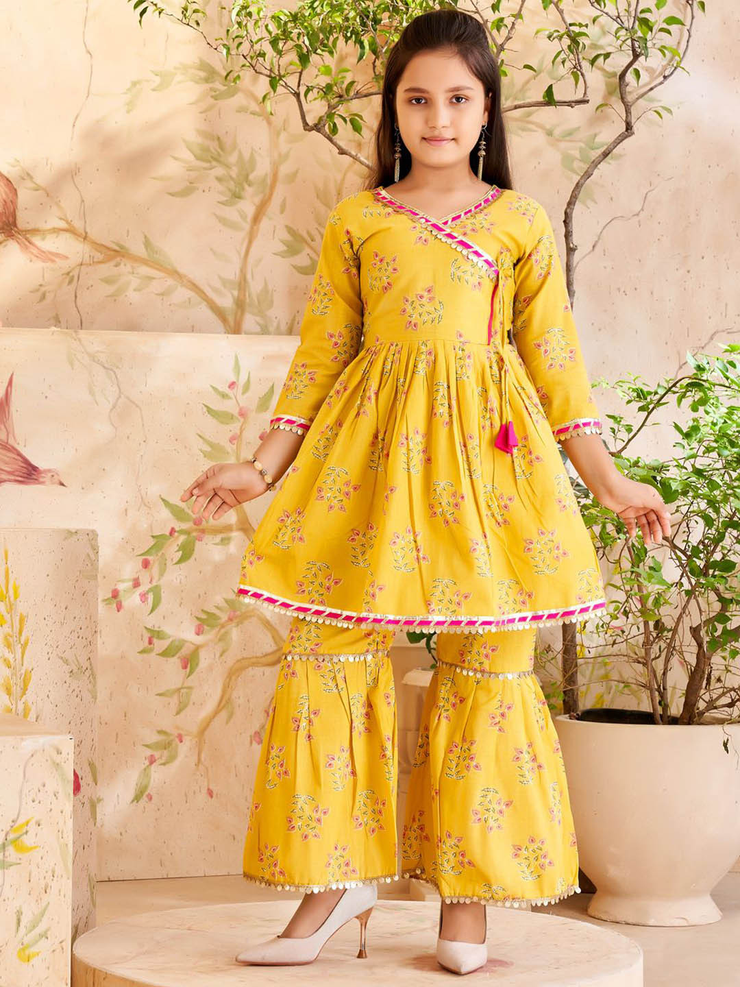 

Aarika Girls Floral Printed Regular Gotta Patti Pure Cotton Kurta with Sharara, Yellow