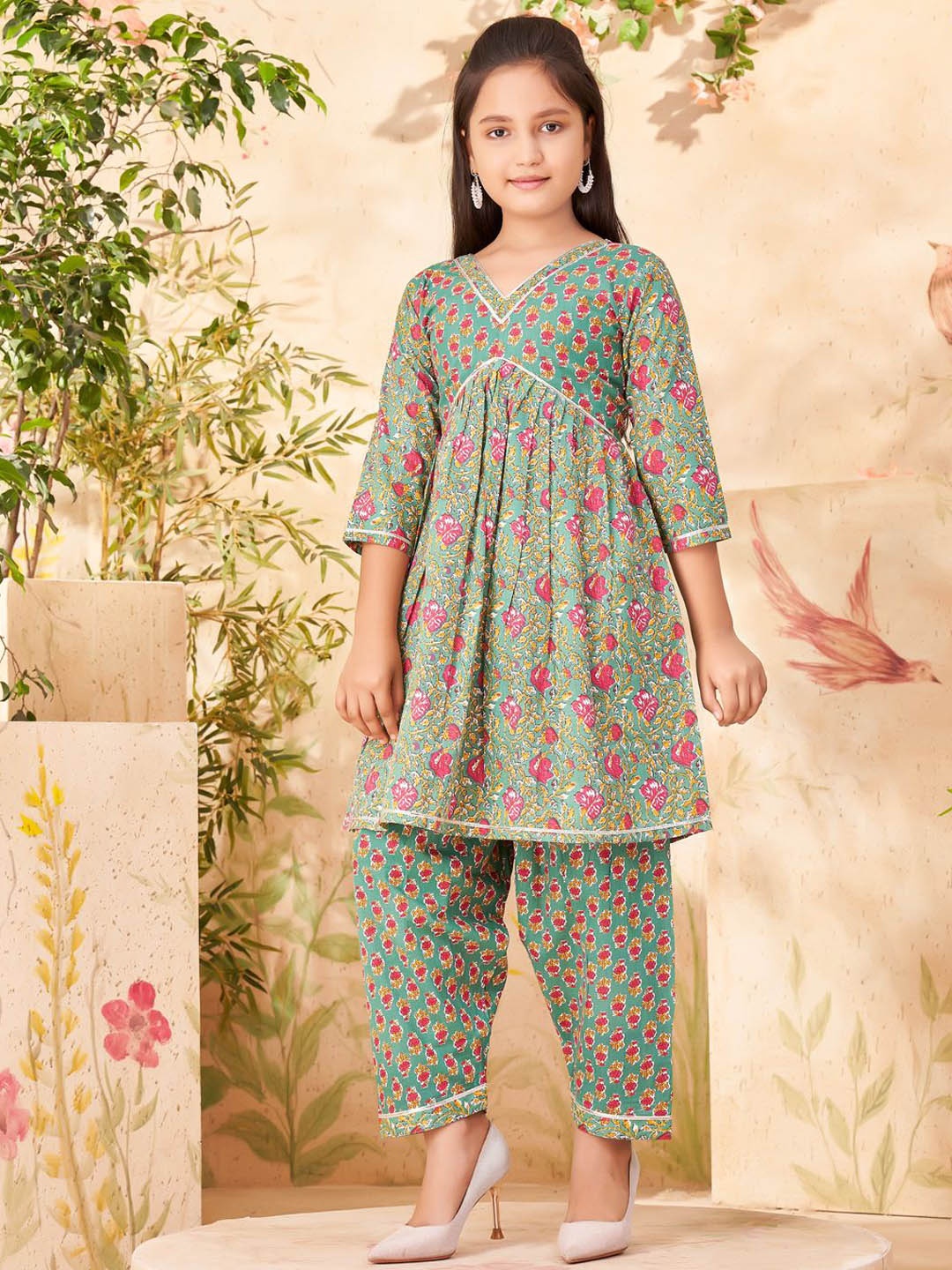 

BAESD Girls Floral Printed Empire Pure Cotton A-Line Kurta With Salwar, Green