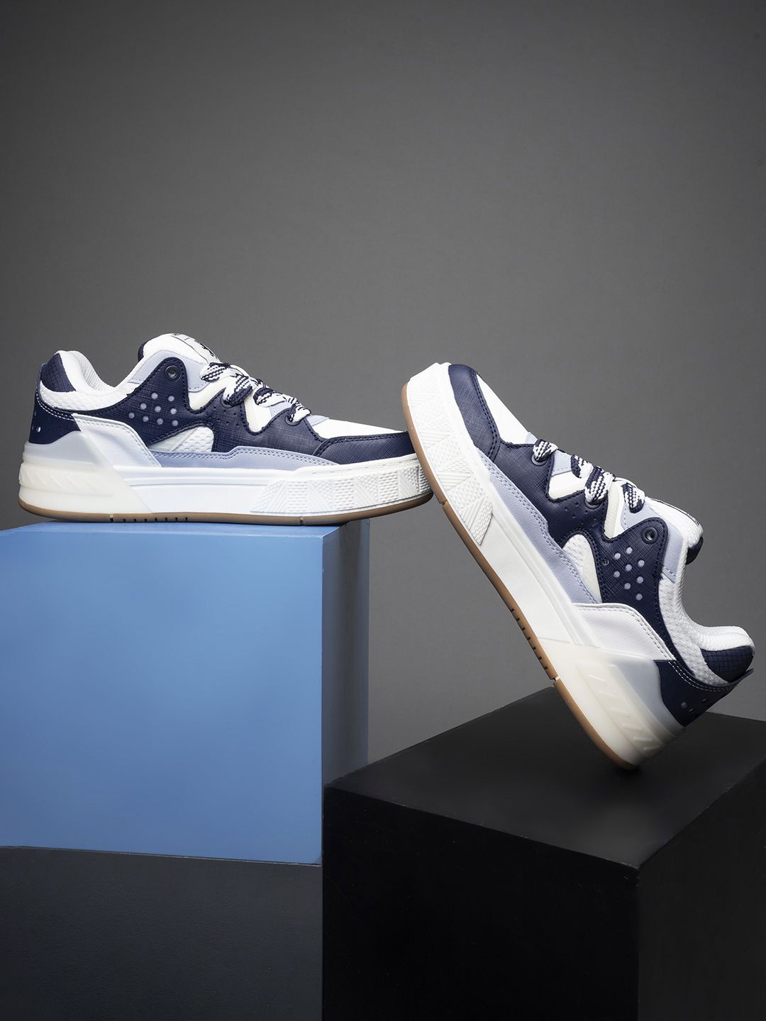Red Tape Men Colorblocked Sneakers, Blue