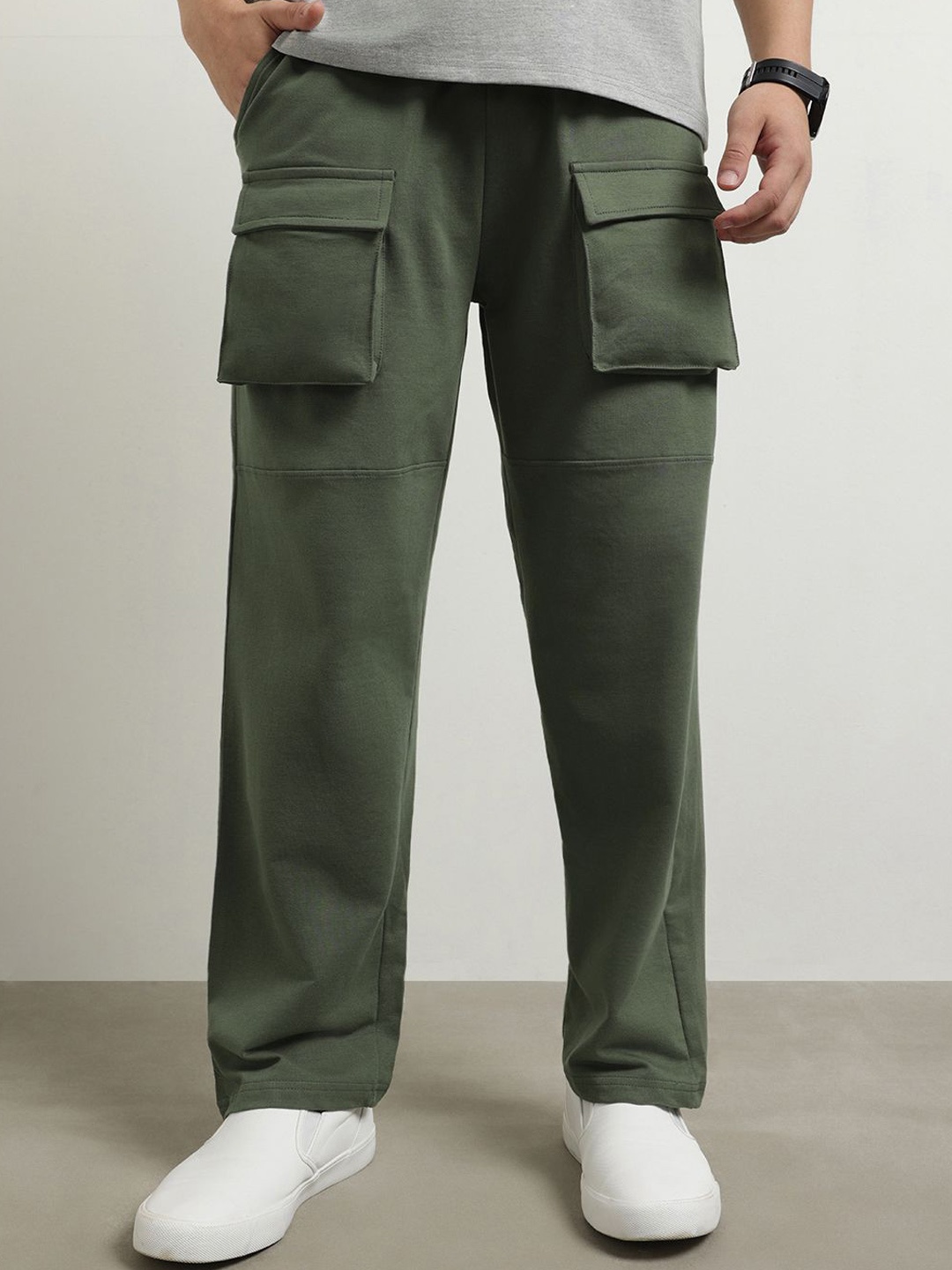 

NOBERO Men Straight Fit Front Track Pants, Olive