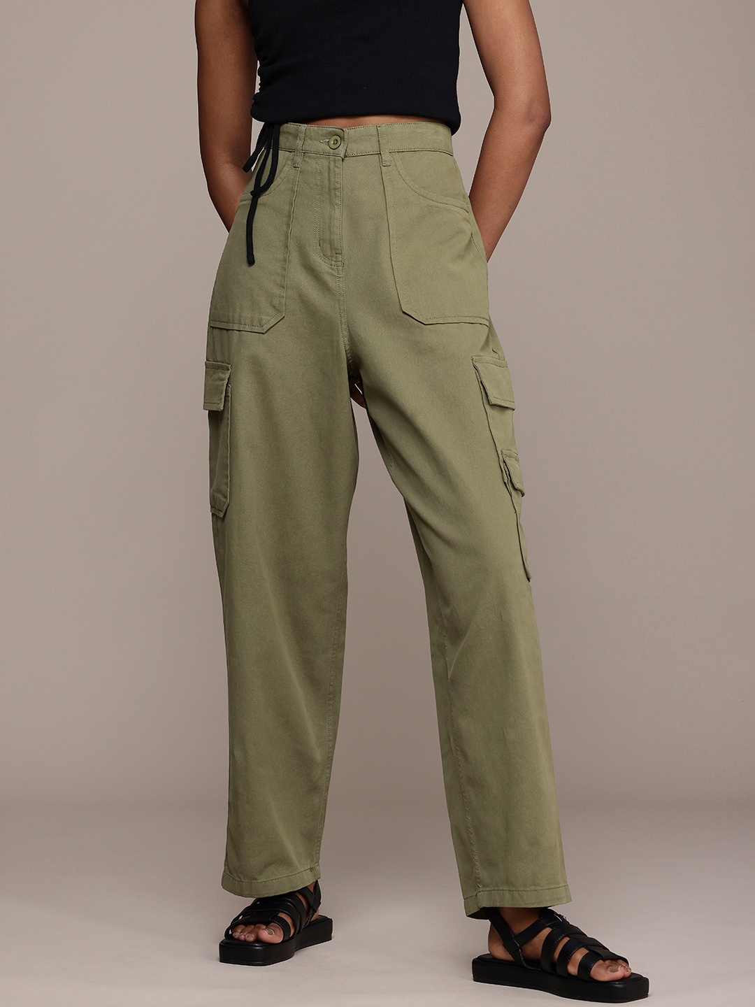 

Roadster Smart Loose Fit High-Rise Pure Cotton Cargos, Olive