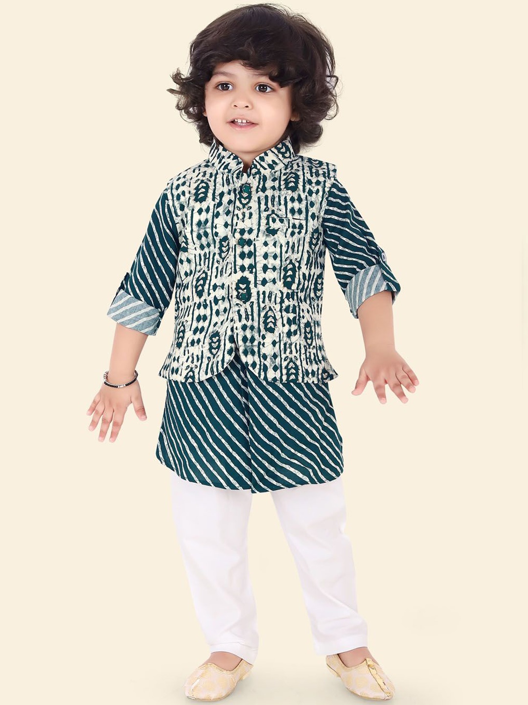 

Ethniks Neu-Ron Boys Striped Mandarin Collar Cotton Silk Kurta with Pyjamas & Nehru Jacket, Green