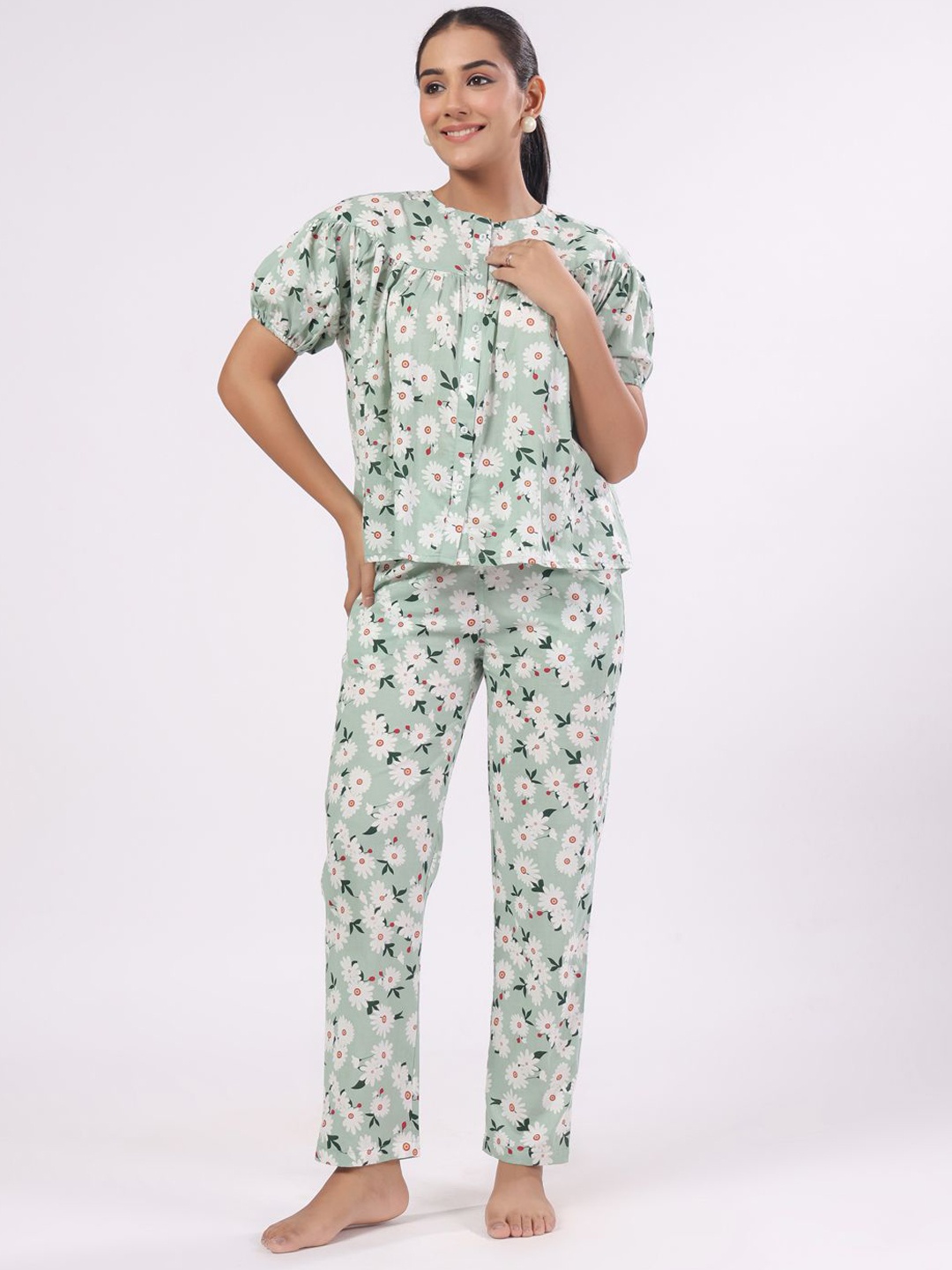

SANSKRUTIHOMES Women Floral Print Pure Cotton Night suit, Green