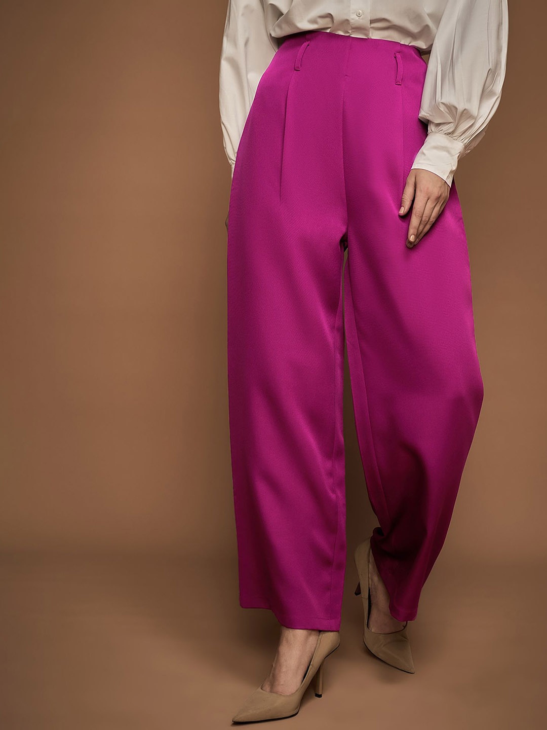 

URBANGRACE BY KASSUALLY Women Formal Relaxed Fit Flared Mid-Rise Pleated Trousers, Magenta