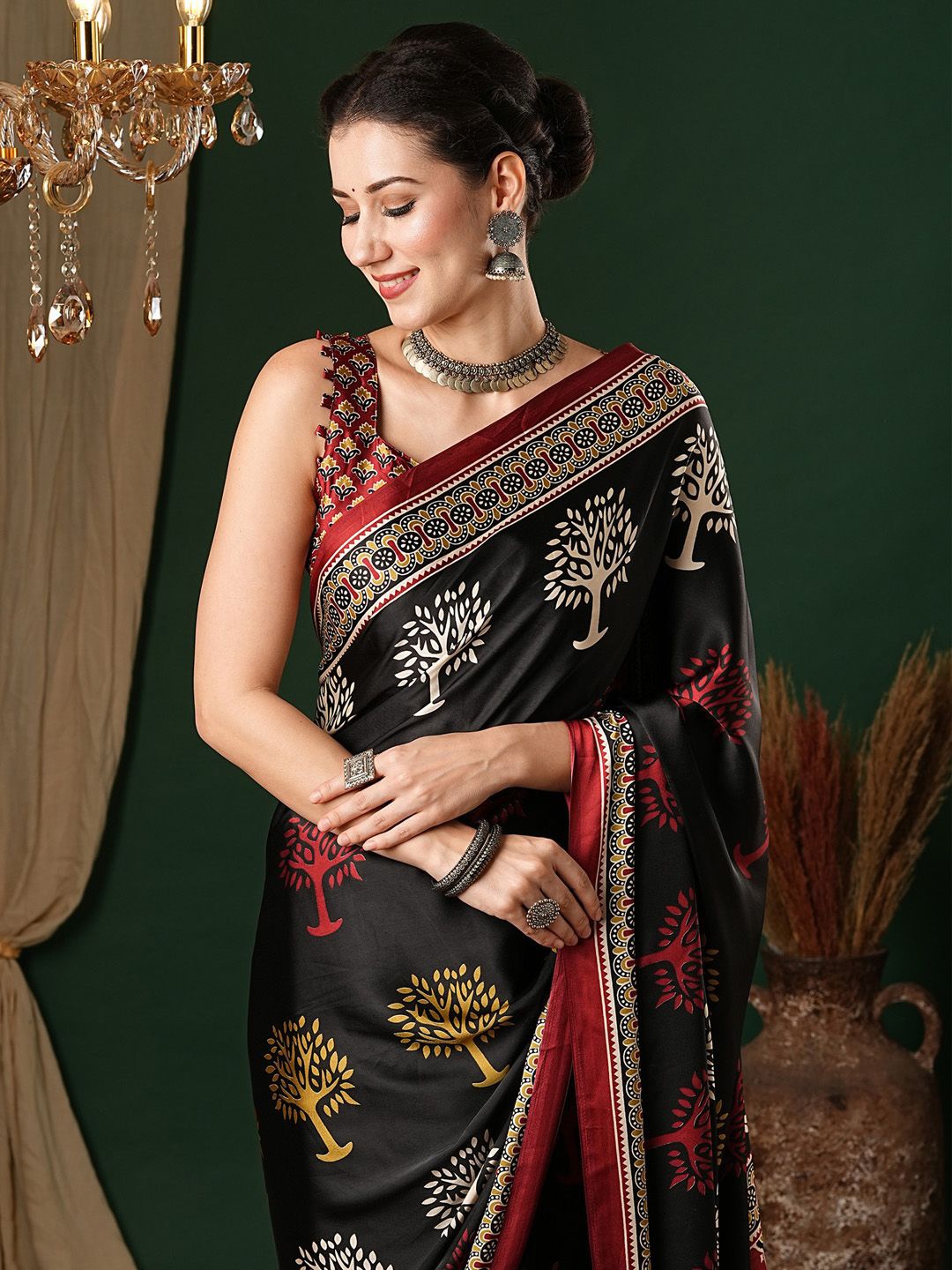 

Anouk Floral Bagru Saree, Black