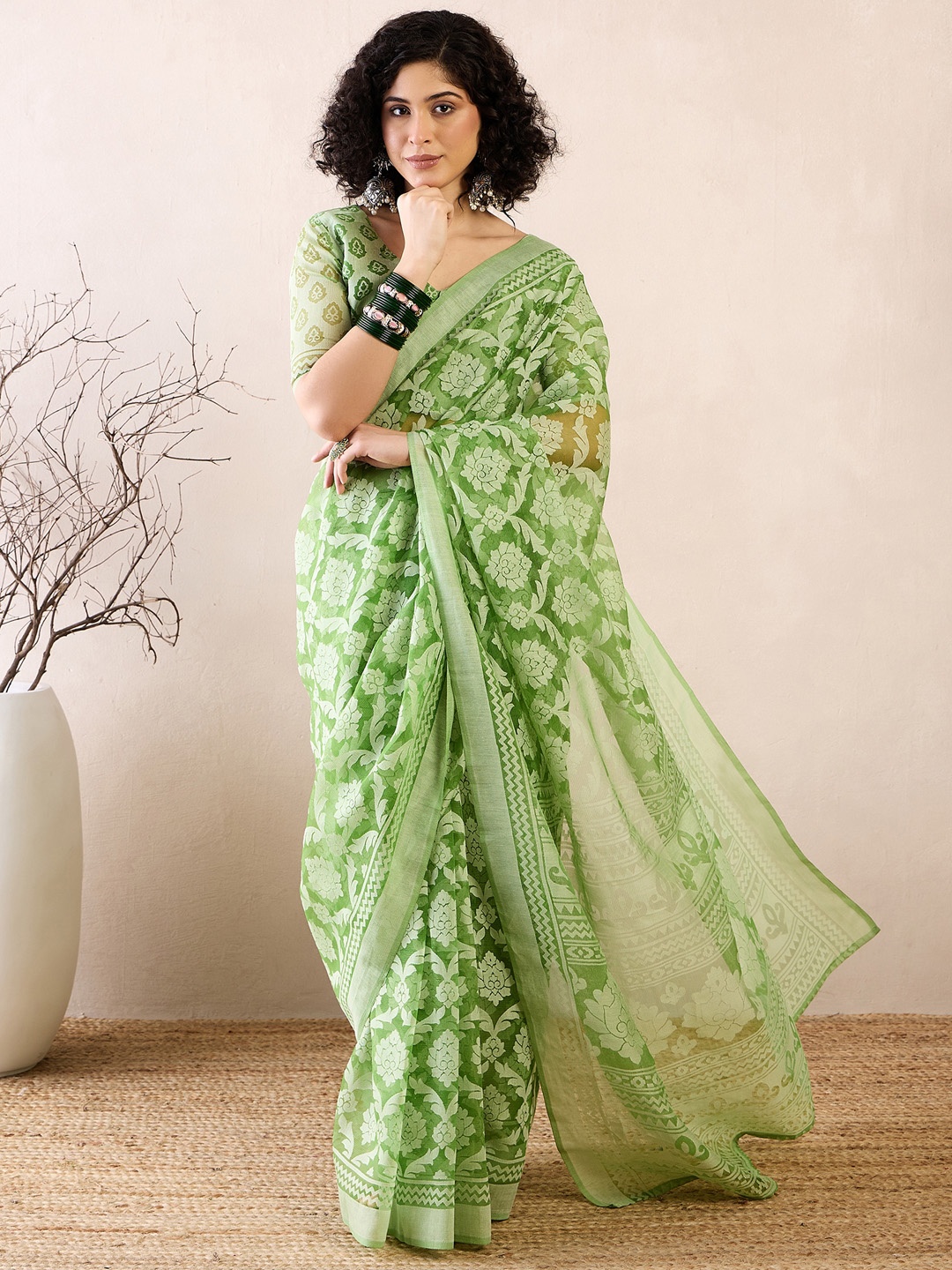 

Anouk Rustic Floral Brasso Chanderi Saree, Green