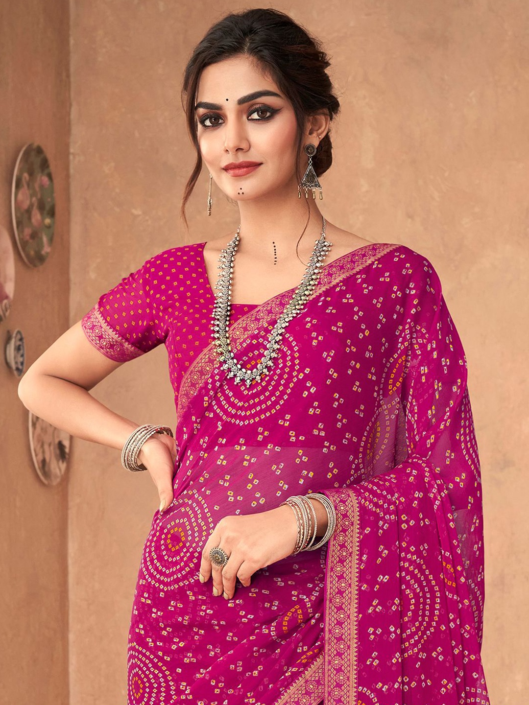 

Anouk Rustic Zari Bandhani Saree, Pink