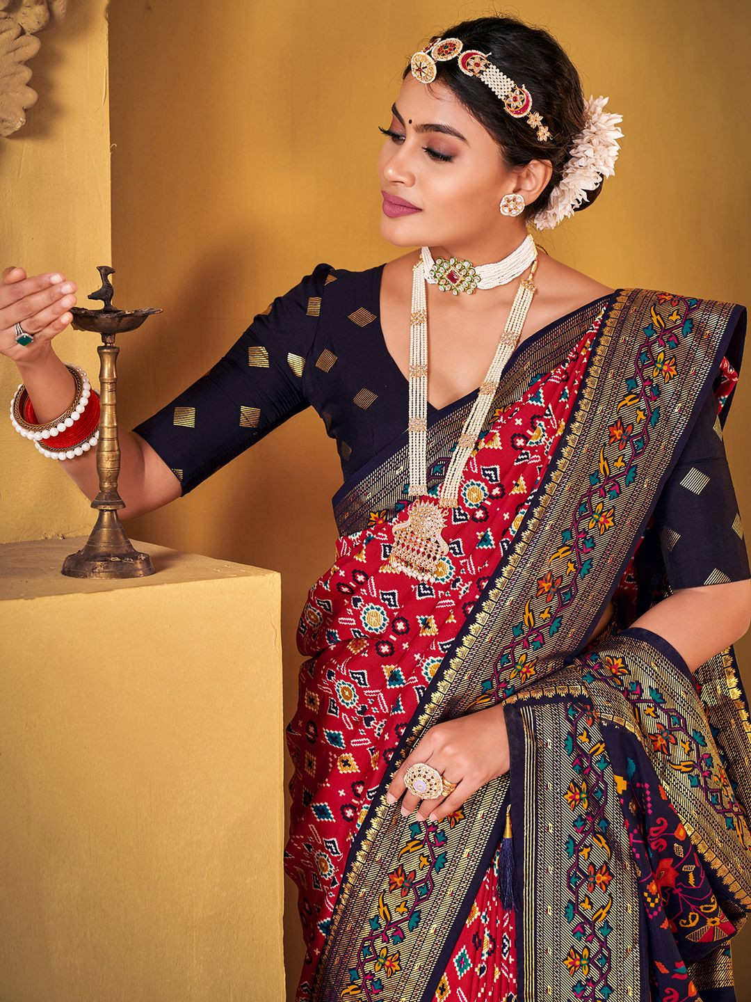 

Anouk Woven Design Zari Patola Saree, Pink