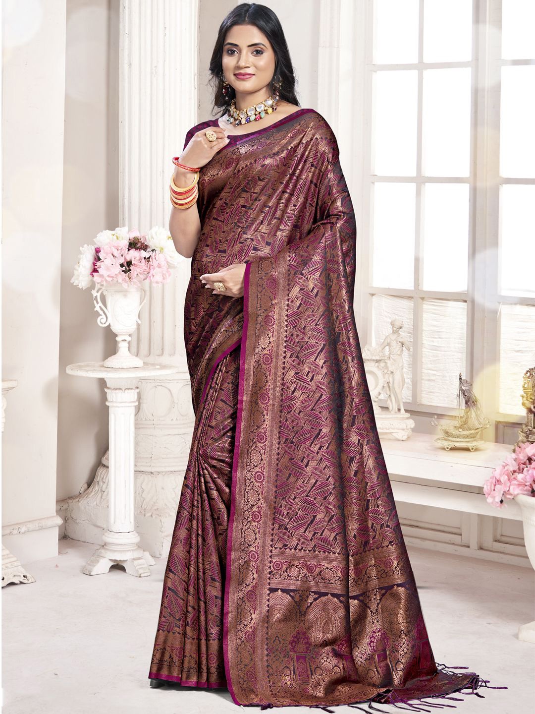 

SANGAM PRINTS Woven Design Zari Tussar Saree, Violet