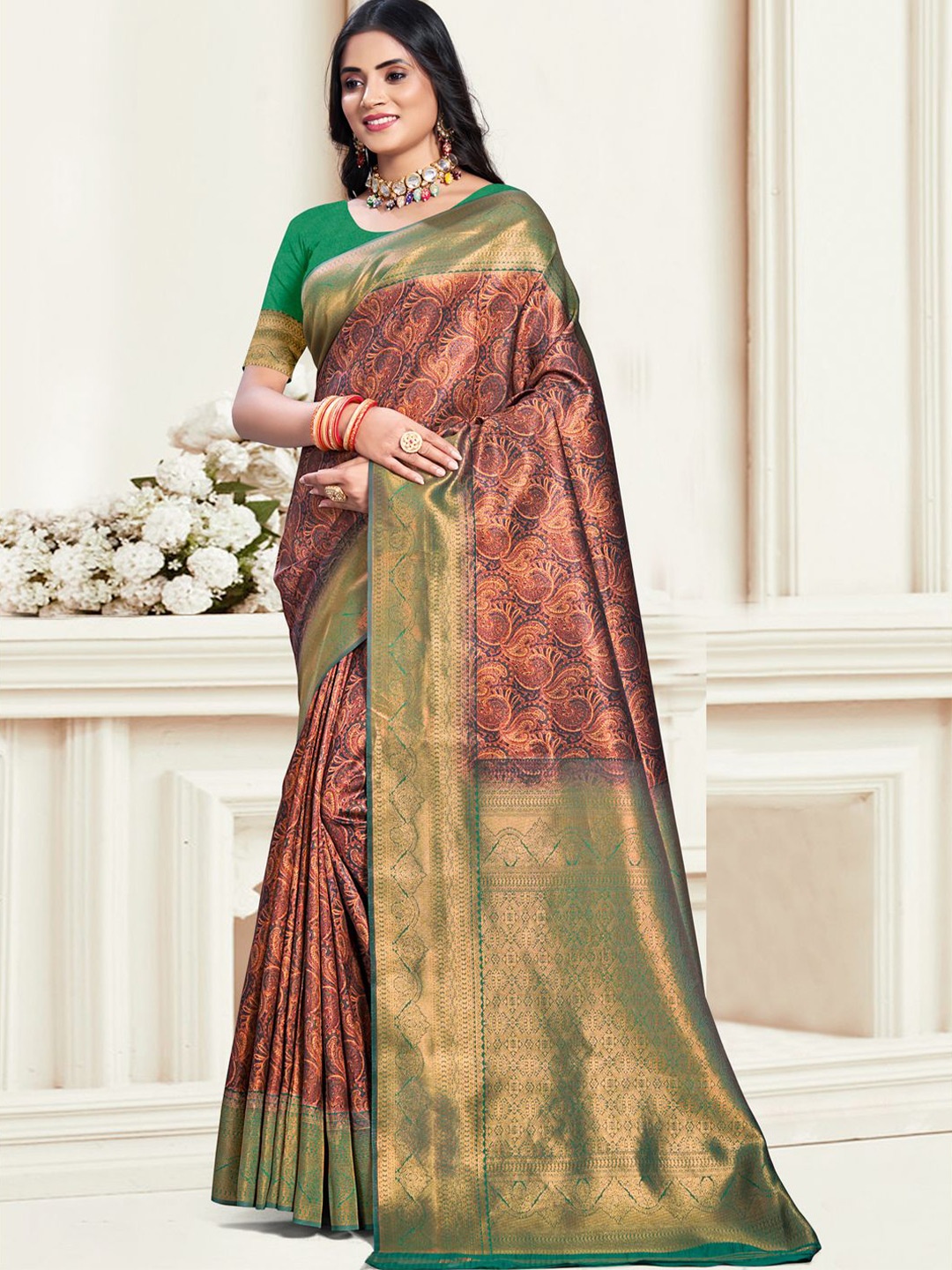 

SANGAM PRINTS Woven Design Zari Tussar Saree, Green
