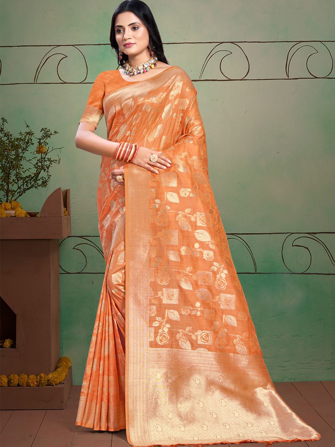 

SANGAM PRINTS Floral Zari Tussar Saree, Orange