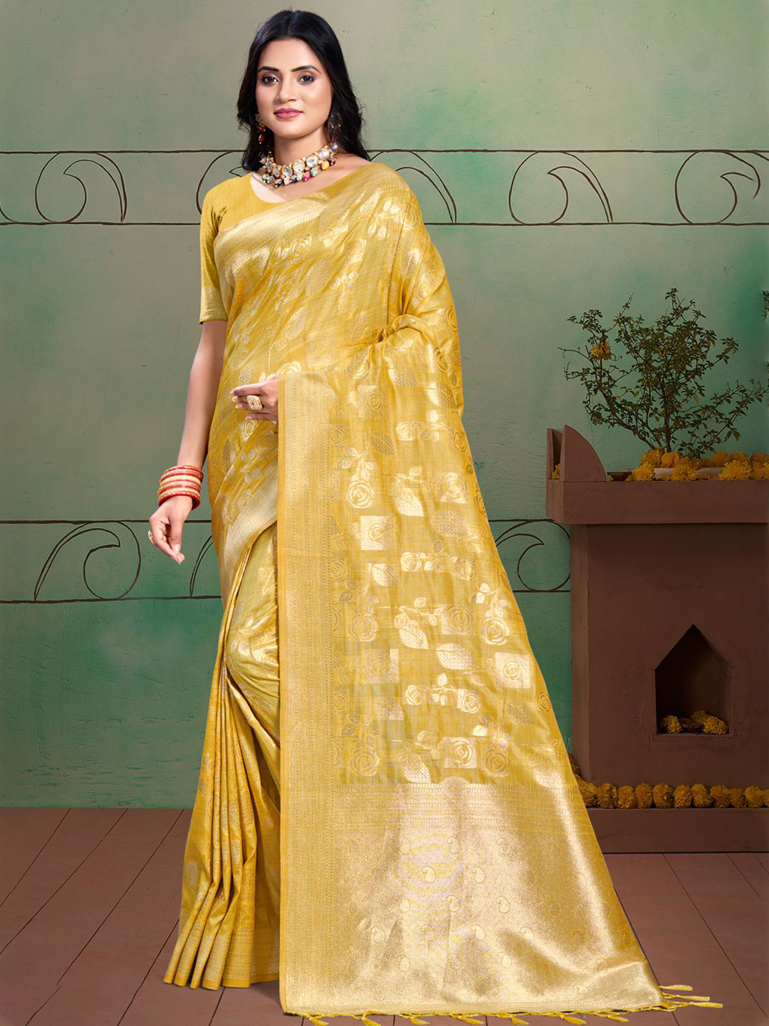 

SANGAM PRINTS Woven Design Zari Tussar Saree, Yellow