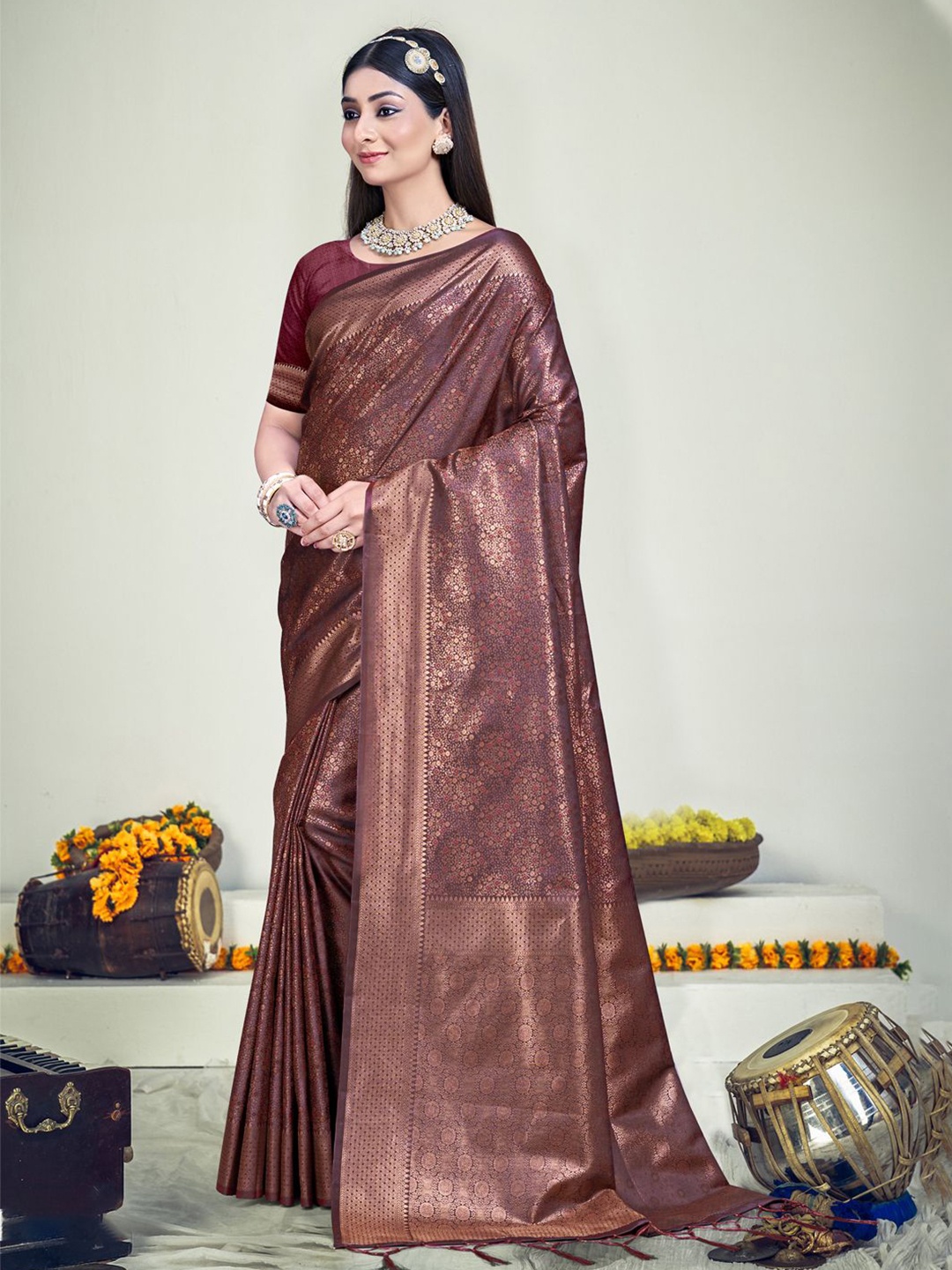 

SANGAM PRINTS Floral Zari Tussar Saree, Maroon