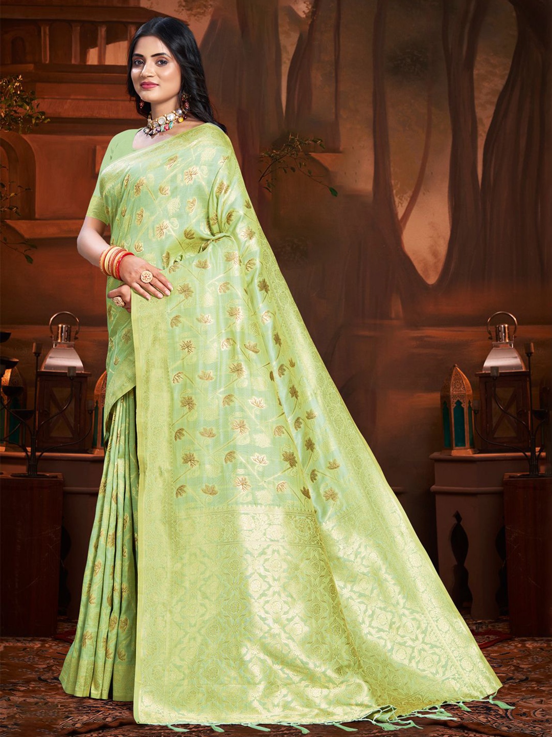 

SANGAM PRINTS Woven Design Zari Tussar Saree, Sea green