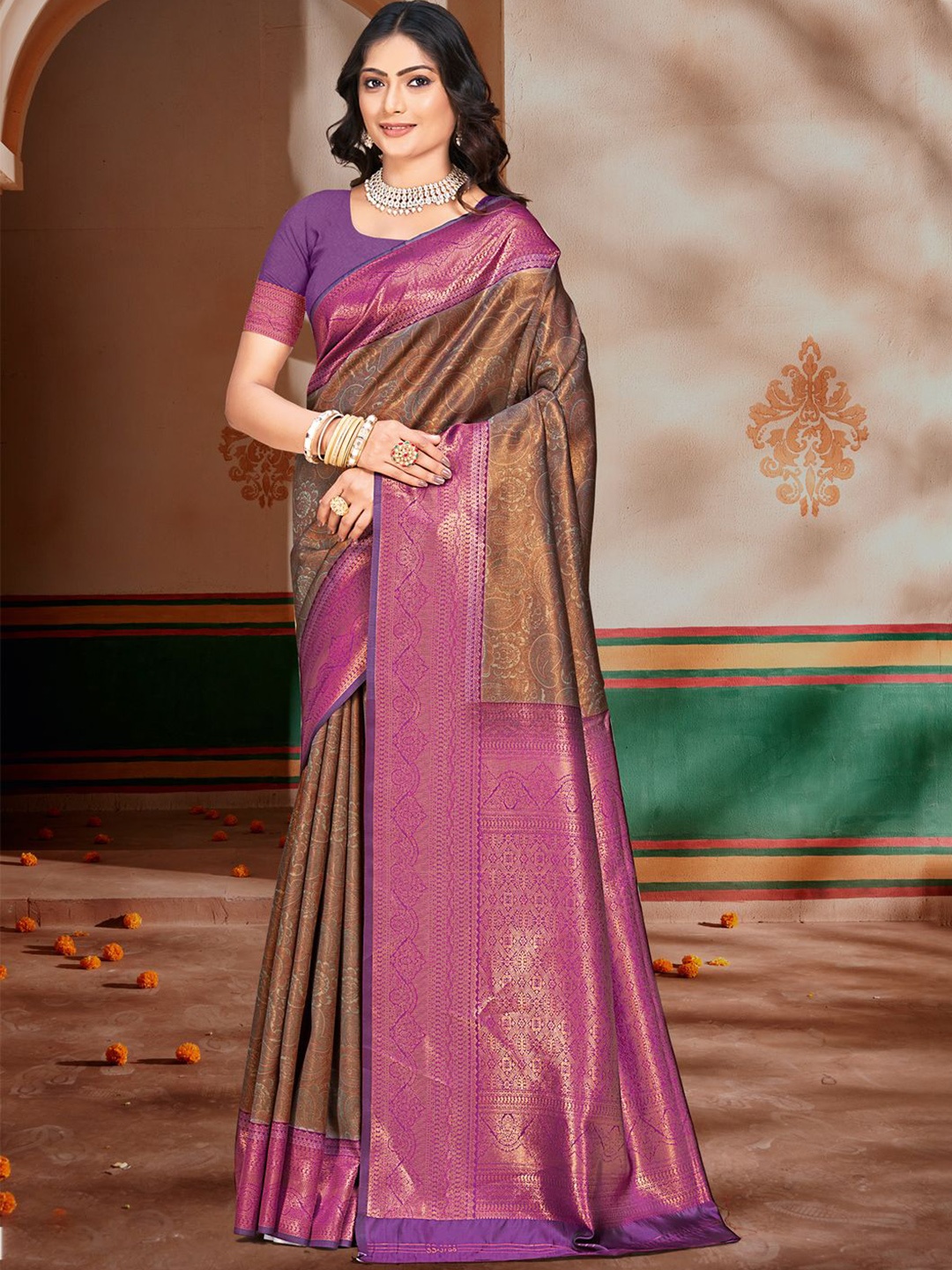 

SANGAM PRINTS Woven Design Zari Tussar Saree, Magenta