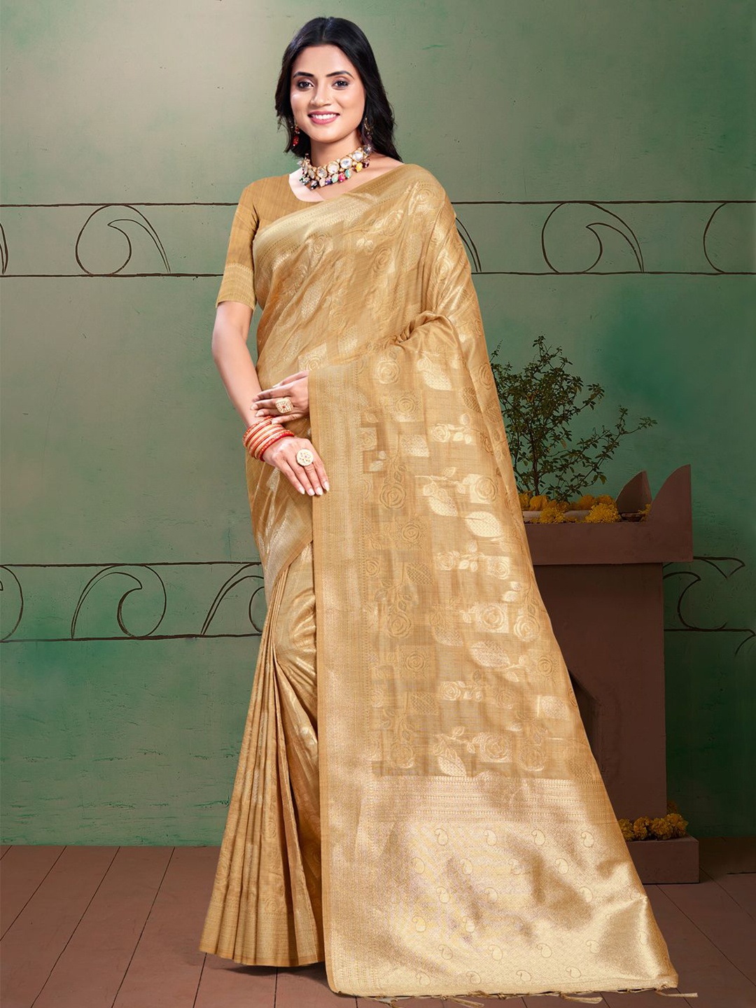 

SANGAM PRINTS Floral Zari Tussar Saree, Beige