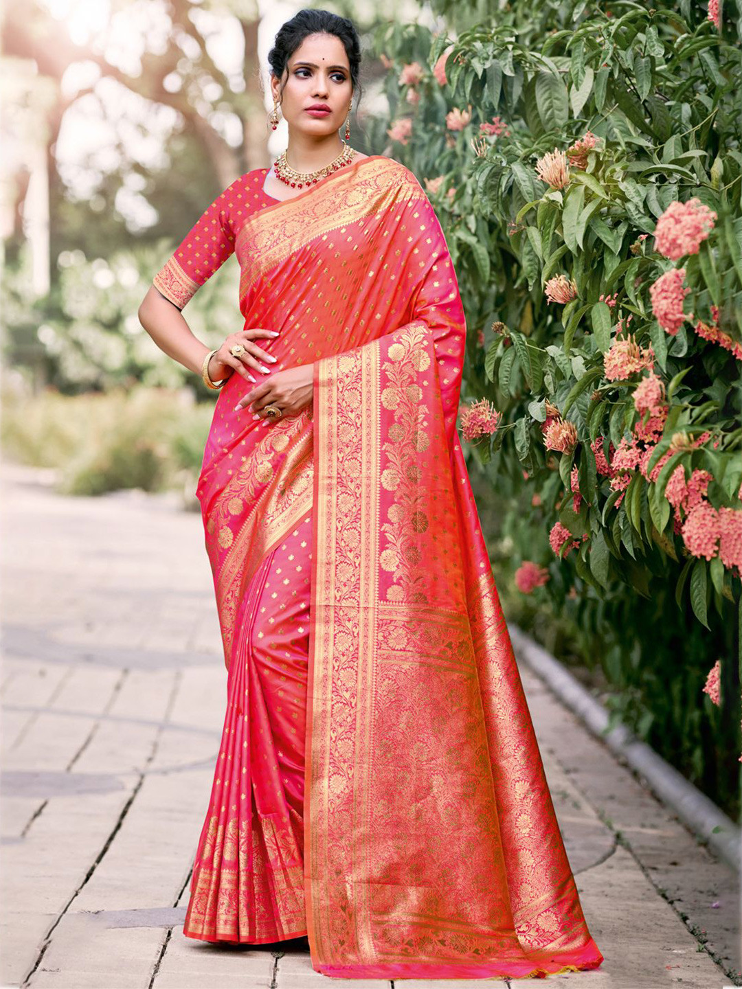 

SANGAM PRINTS Woven Design Zari Tussar Saree, Pink