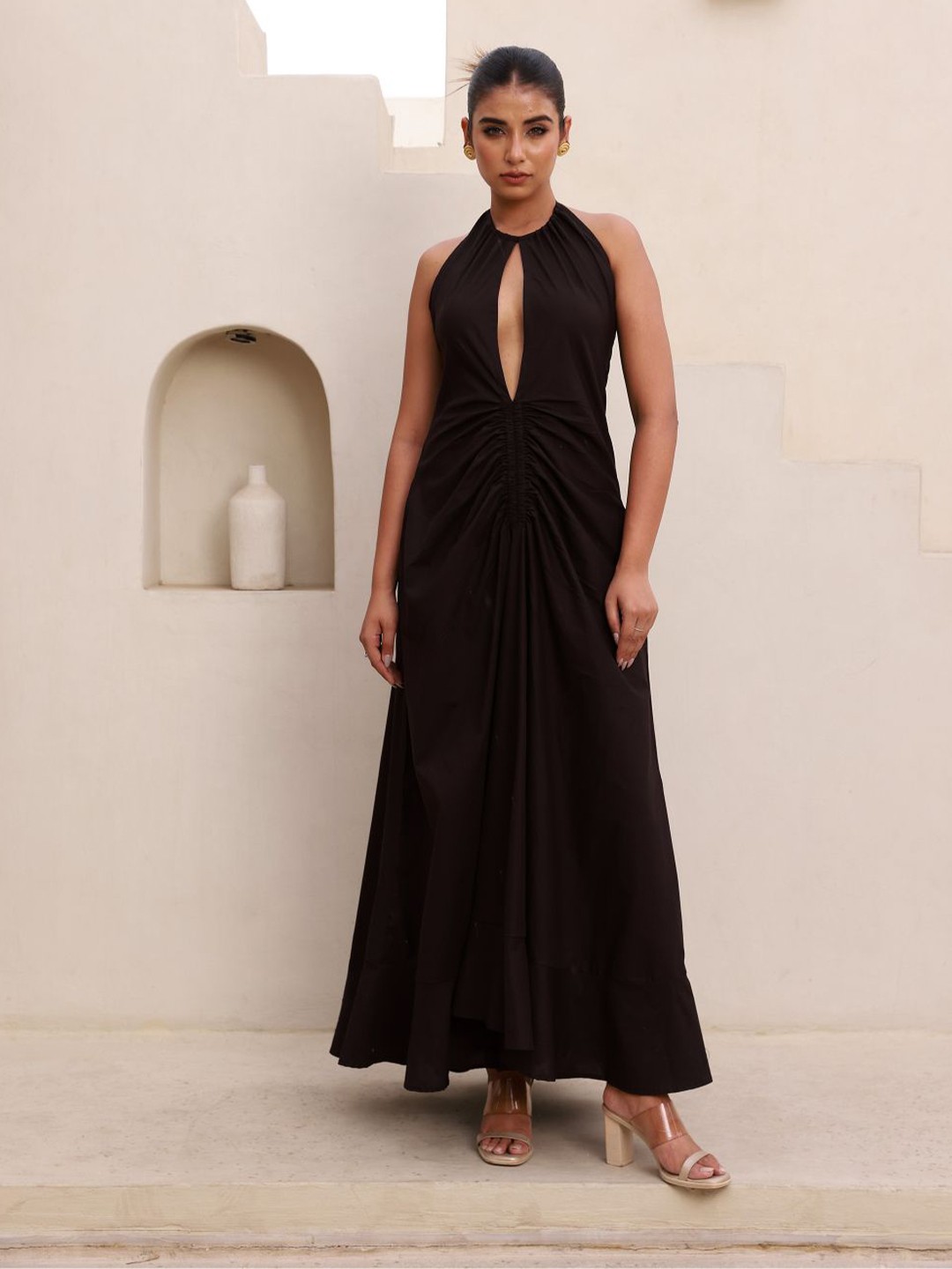 

MOONSTRUCK Women Solid Sleeveless Halter Neck Maxi Dress, Black