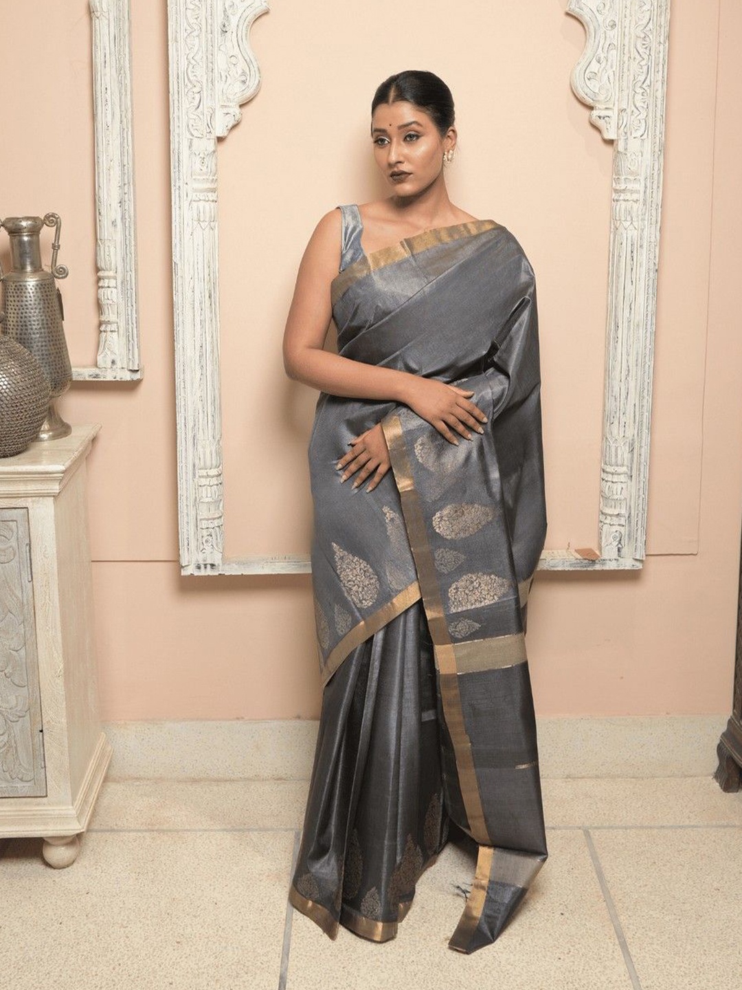 

DUSALA INDIA Zari Pure Silk Saree, Grey