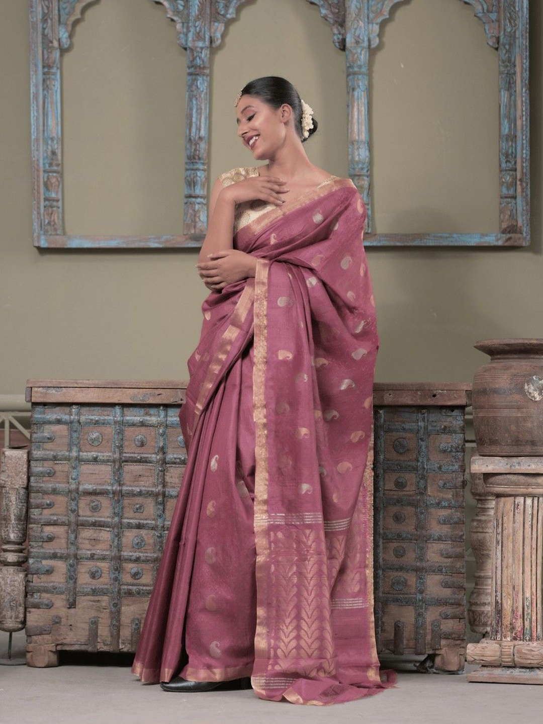 

DUSALA INDIA Woven Designed Zari Pure Silk Saree, Pink