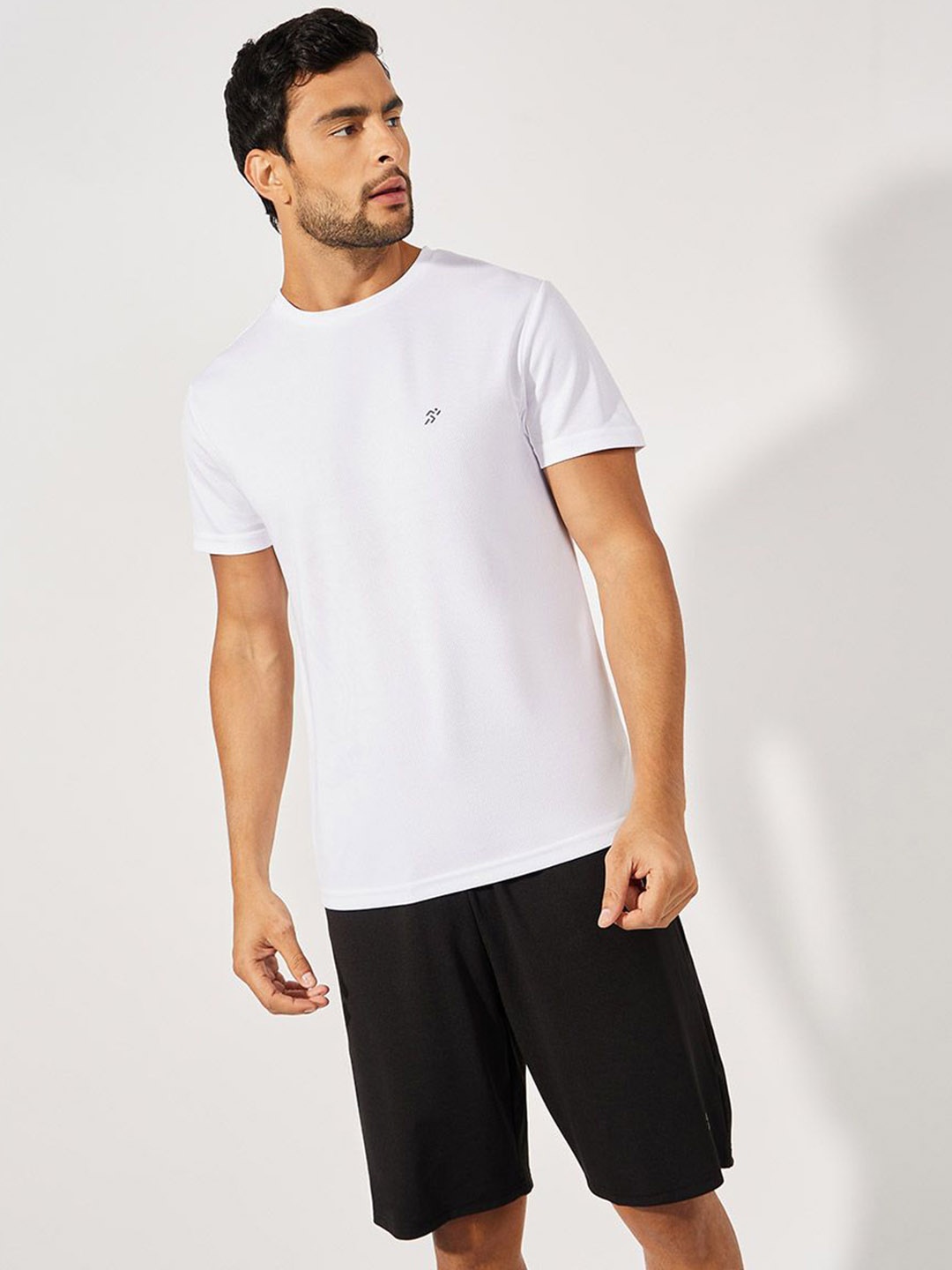 

Styli Men Texture Tee and Shorts Sports Fitness Suit, White