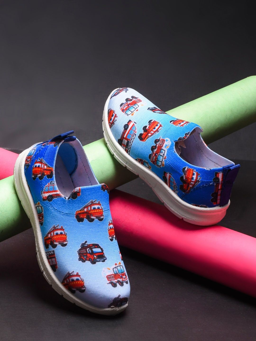 

SPRENGE Boys Printed Slip-On Sneakers, Blue