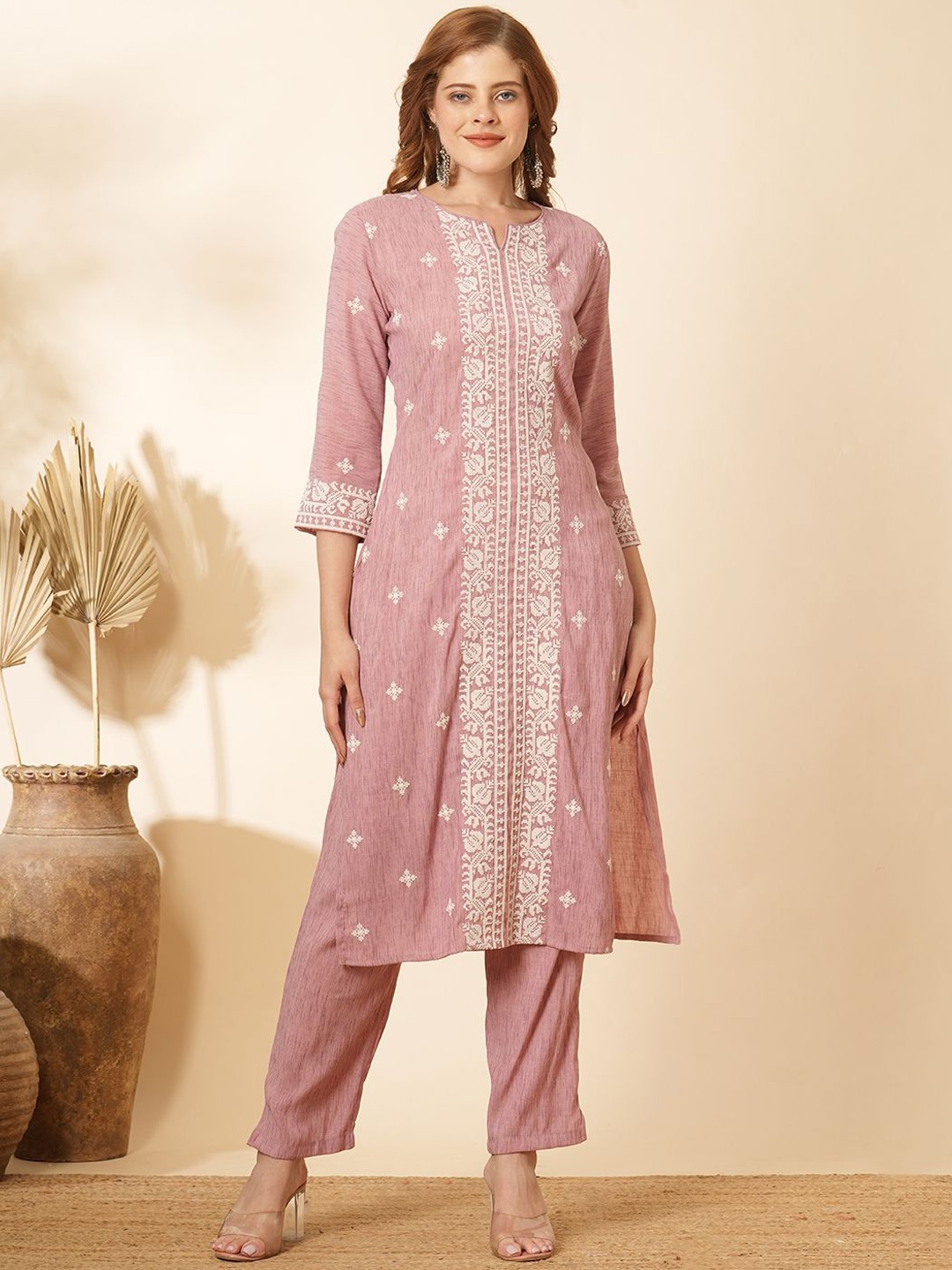 

FASHOR Pink Embroidered Round-Neck Tunic With Trousers