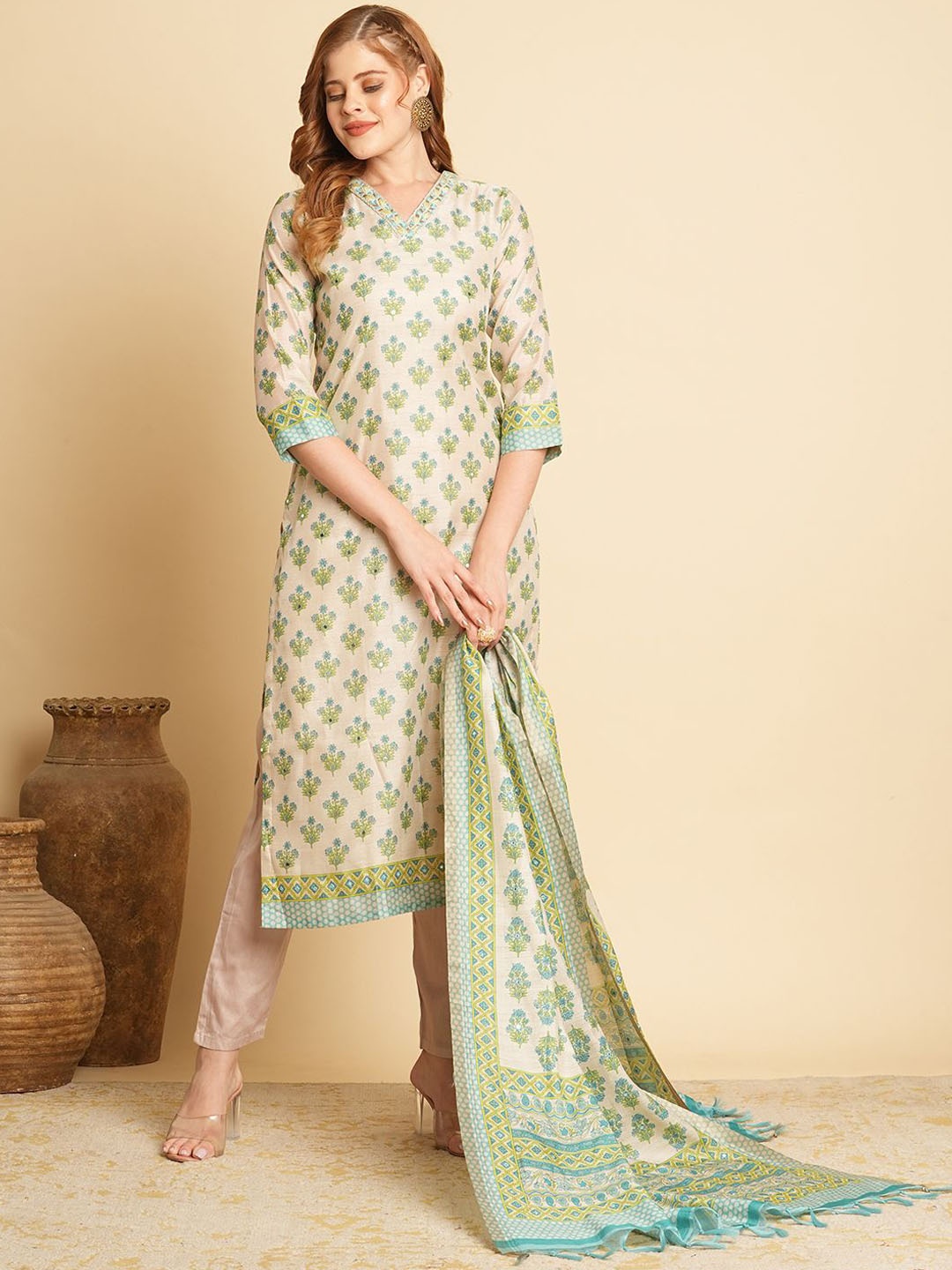 

FASHOR Floral Printed V-Neck Straight Kurta with Trousers & Dupatta, Cream