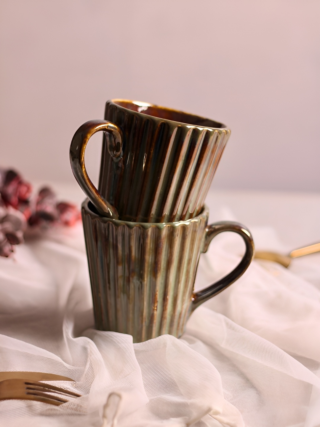 

WEAVING HOMES Olive Green 2 Pieces Textured Ceramic Glossy Mugs 300 ml