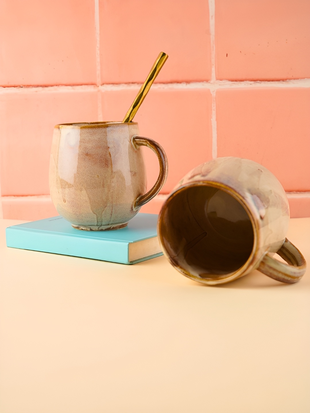 

WEAVING HOMES Beige 2 Pieces Ceramic Glossy Mugs 350 ml