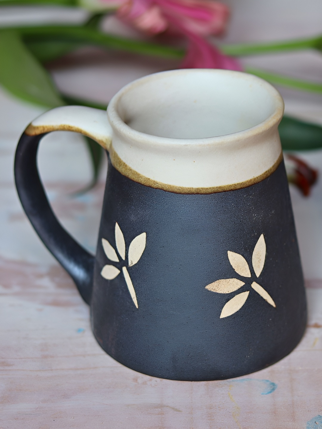 

WEAVING HOMES Black & White Printed Ceramic Glossy Mugs 250 ml