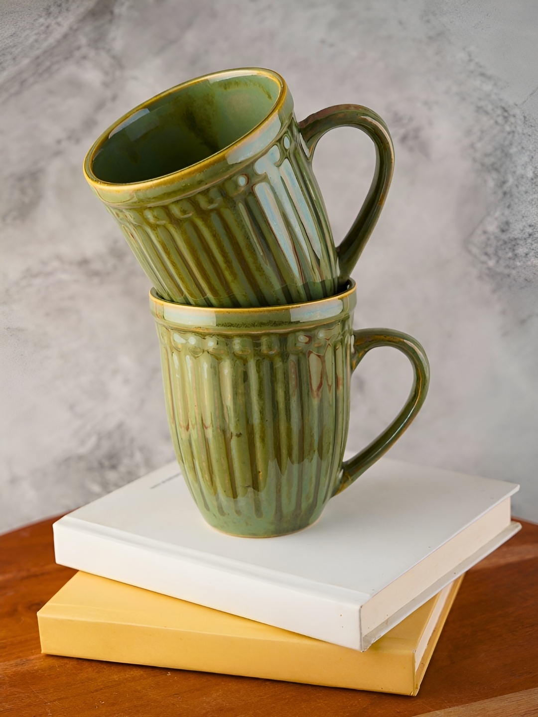 

WEAVING HOMES Green 2 Pieces Textured Ceramic Glossy Finished Mugs 230 ml Each