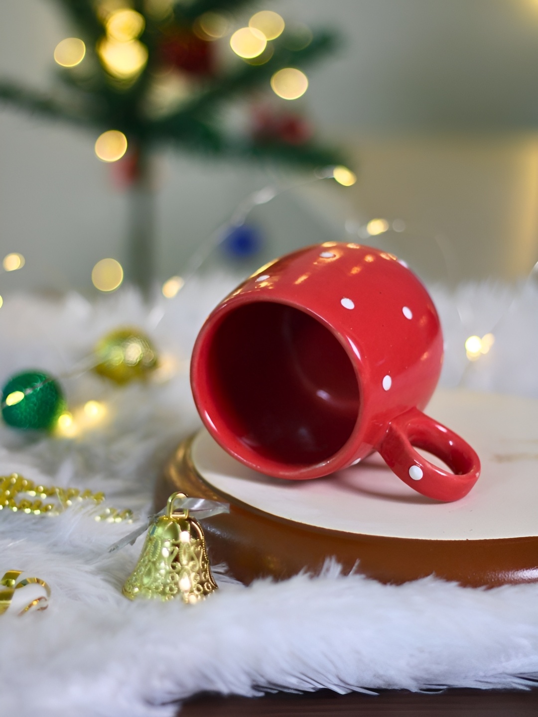 

WEAVING HOMES Red & White Printed Microwave Safe Glossy Ceramic Mug 200 ml
